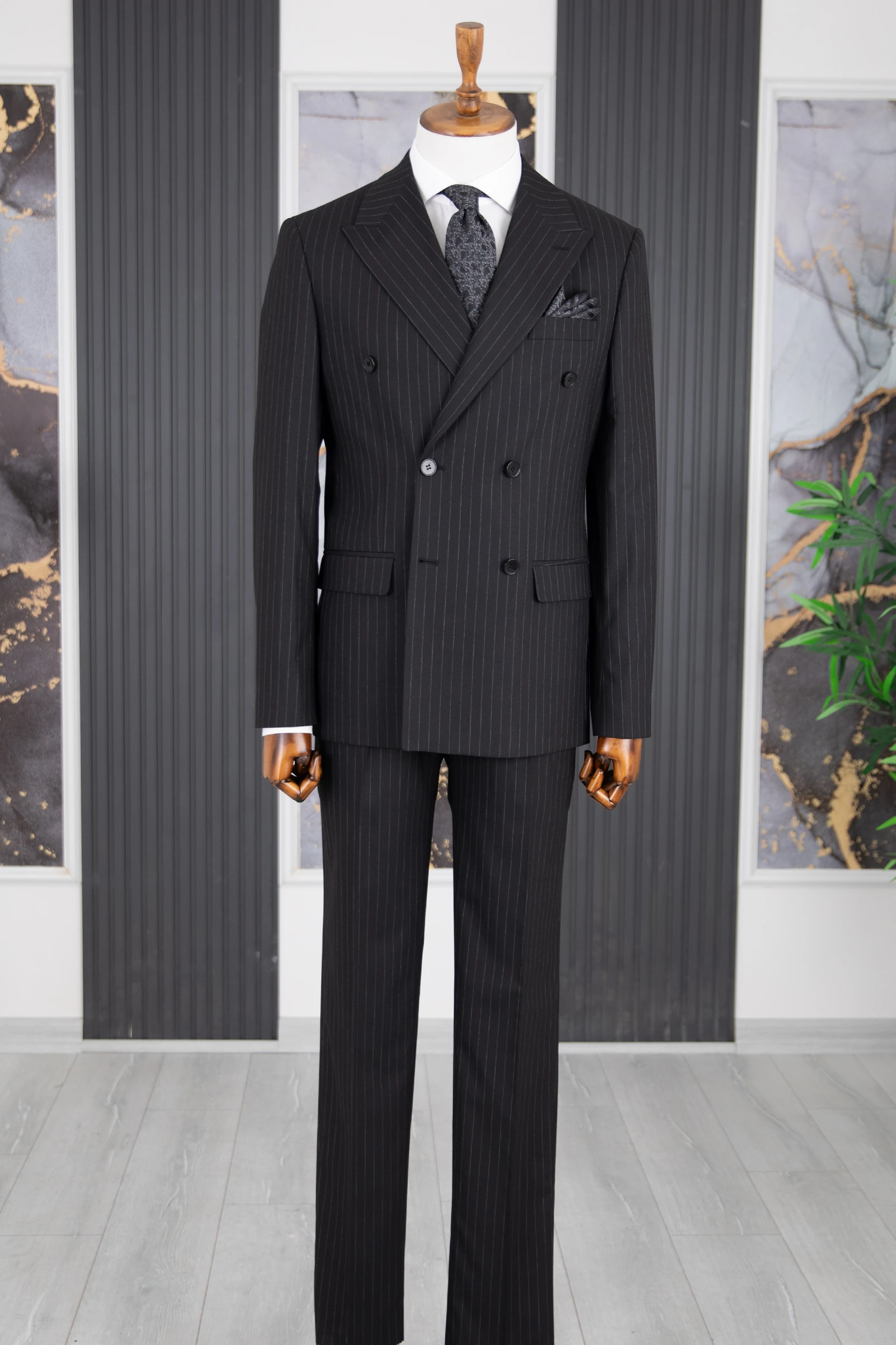 Kruvaze Çizgili Takım Elbise