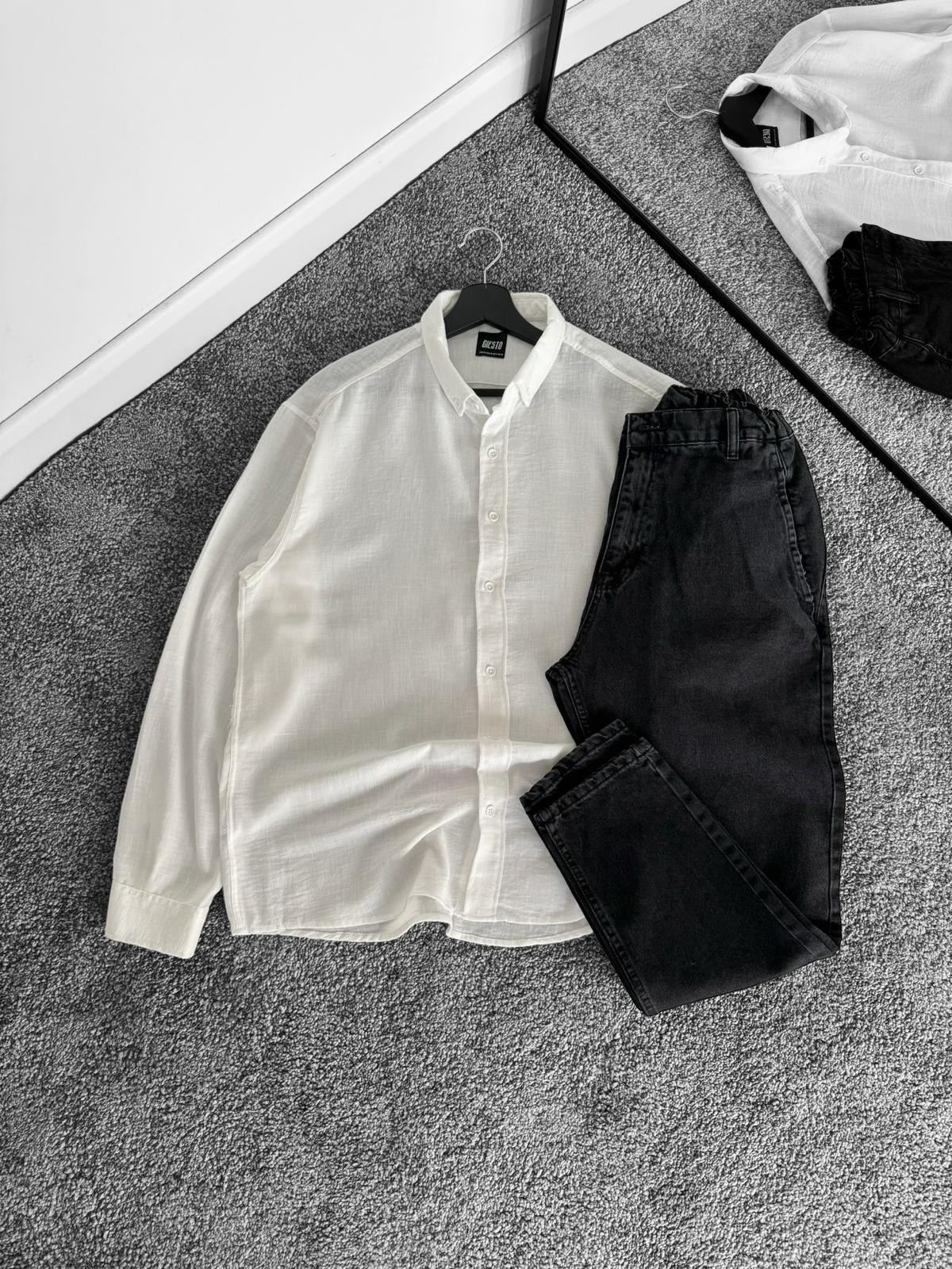 Beyaz Keten Gömlek & Boyfriend Kot Pantolon