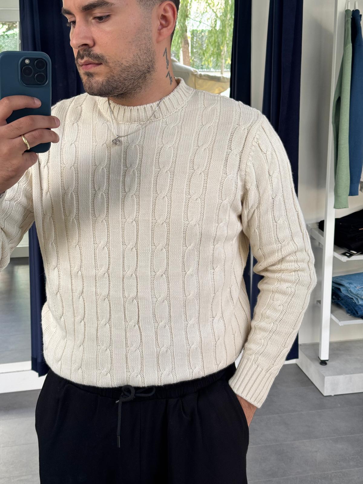 Örgü Desenli Standart Kalıp Triko (VV403) - Ekru