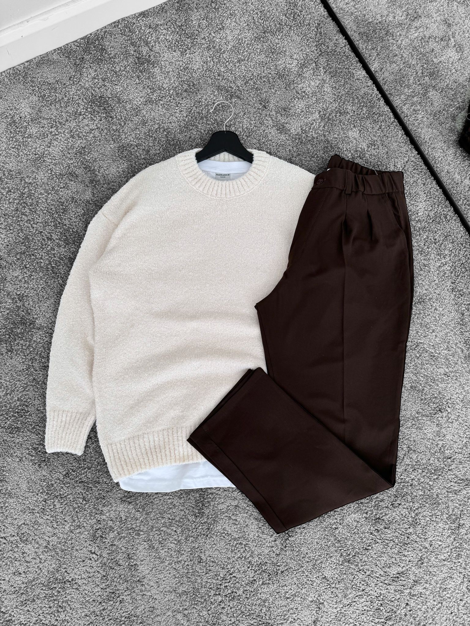 Ekru Bisiklet Yaka Oversize Sakallı Kazak & Acıkahve Baggy Kalıp Kumaş Pantolon (VV135)