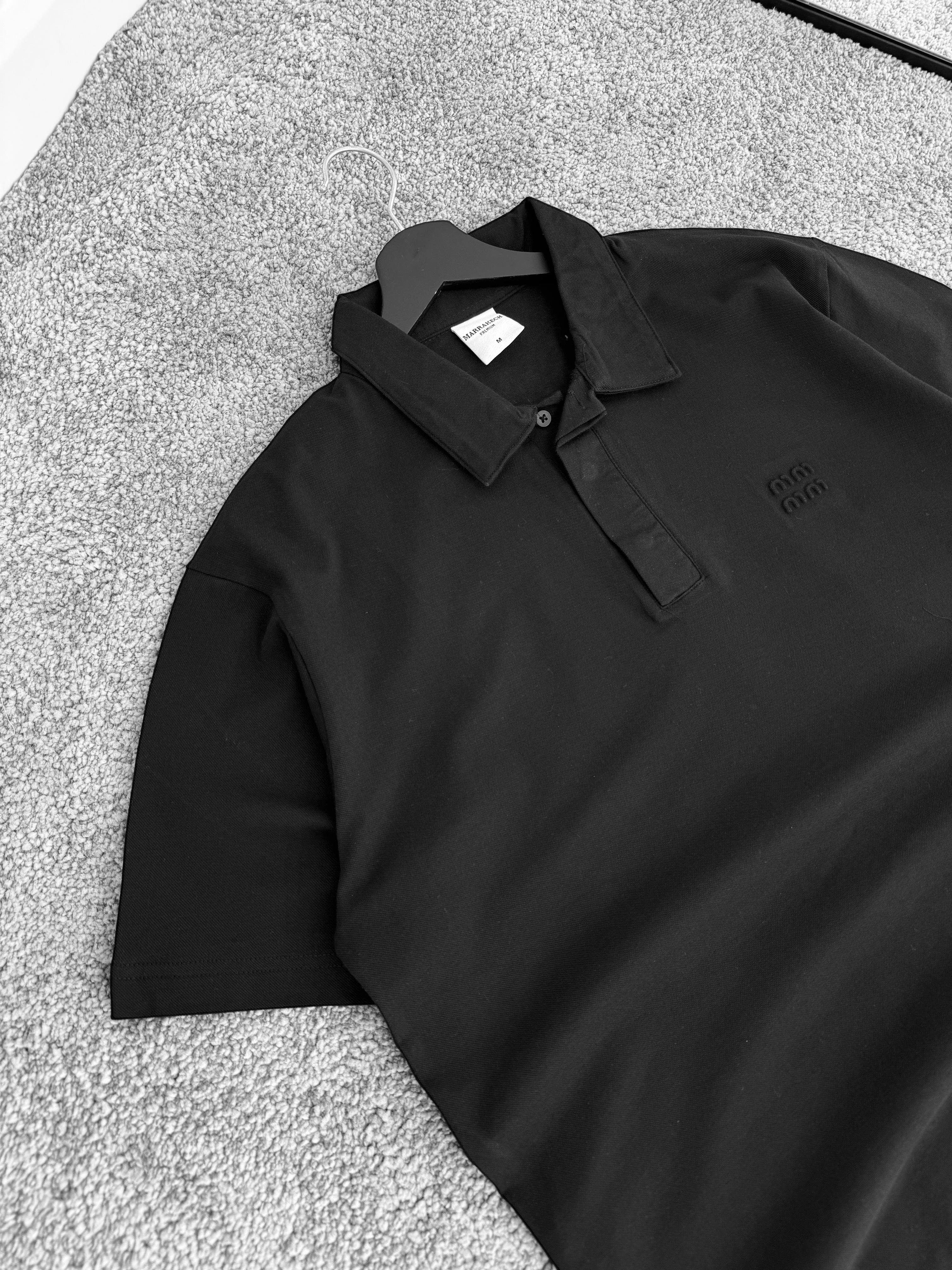Siyah MM Kabartma Baskılı Oversize Polo Yaka Tişört & Ekru Kumaş Pantolon (VV322)