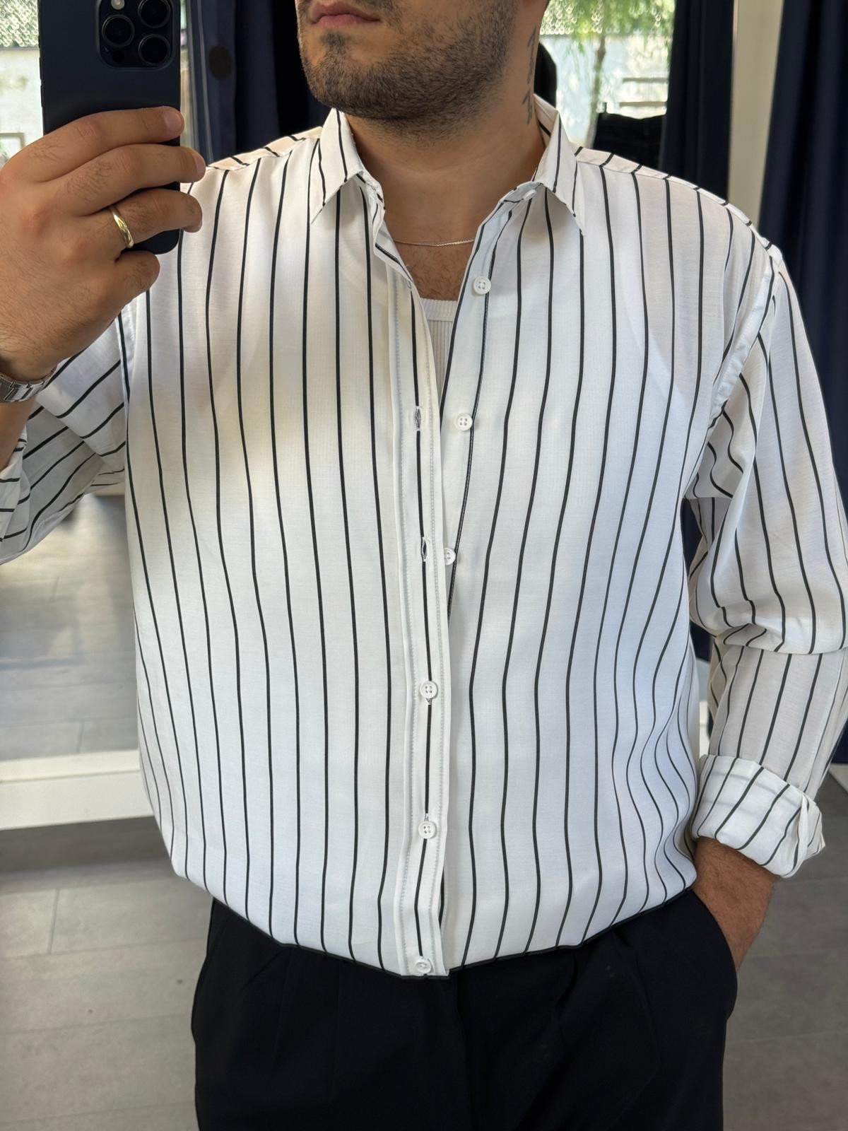 Beyaz Çizgili Oversize Tensel Gömlek (VV367)
