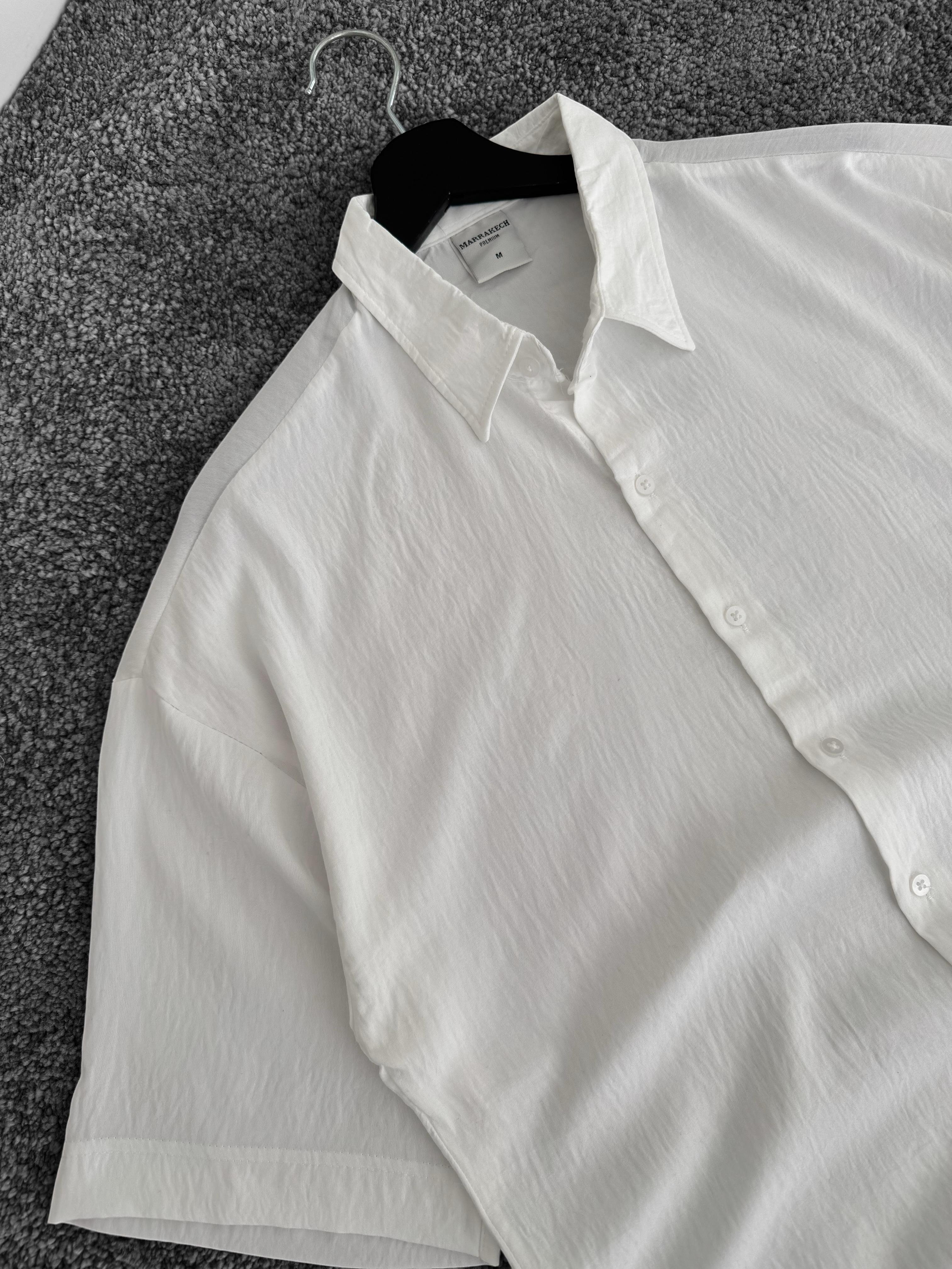 Beyaz Kısa Kollu Oversize Keten Gömlek & Siyah Müslin Kumaş Pantolon (VV326)