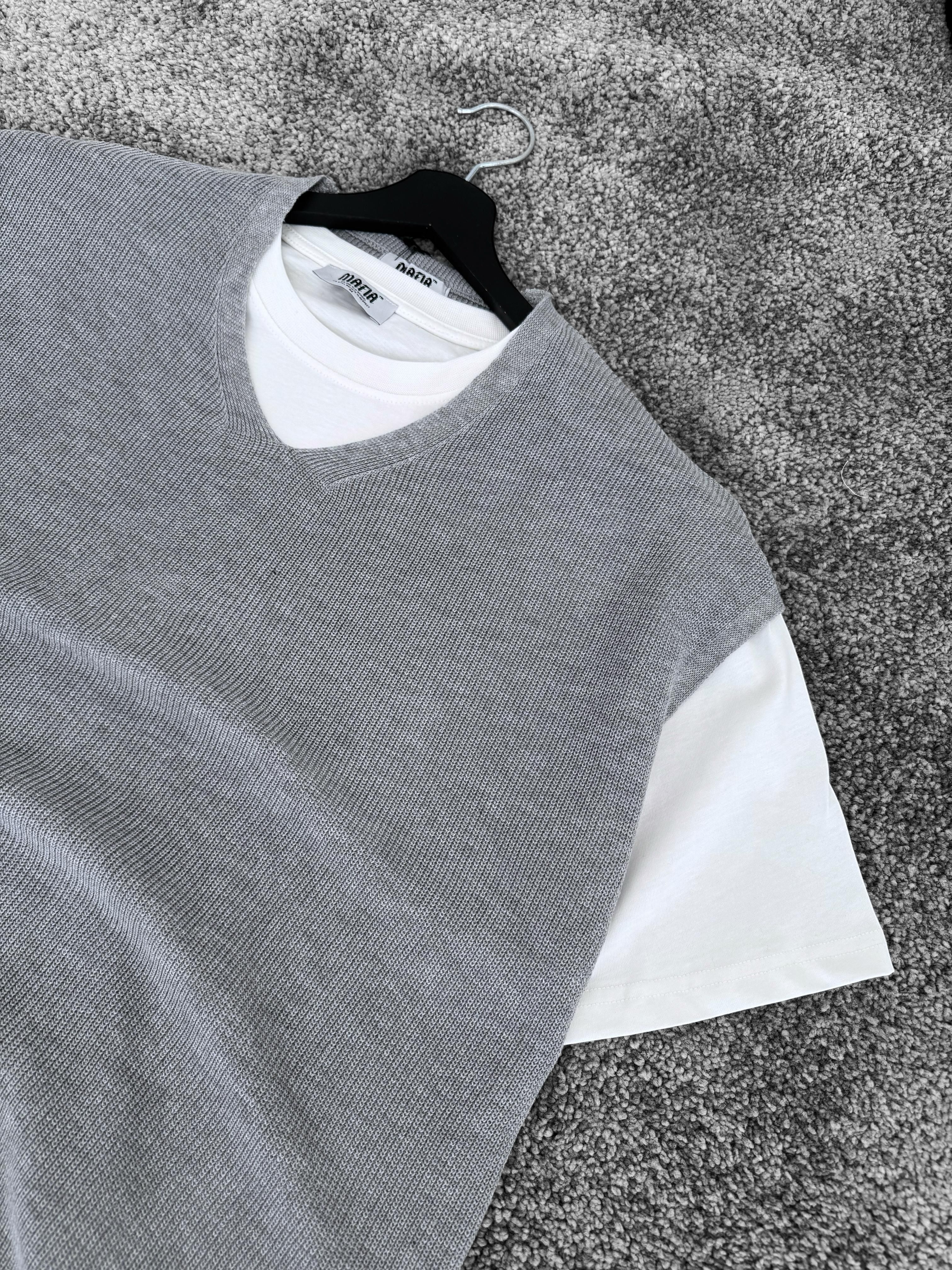 Gri İnce Kumaş Oversize Süveter & Siyah Kumaş Pantolon (VV253)