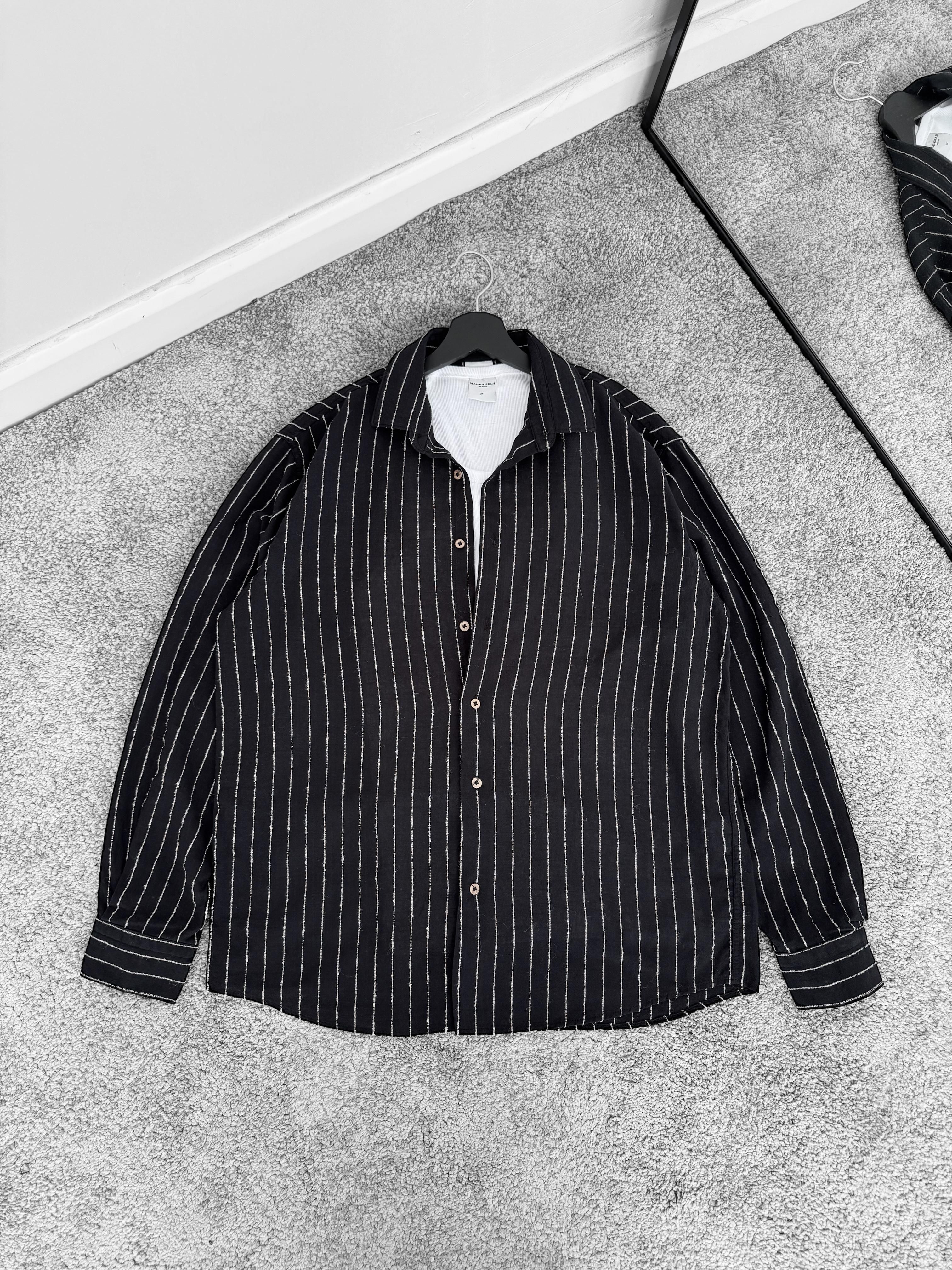Çizgili Oversize Keten Gömlek & Siyah Kumaş Pantolon (VV335)