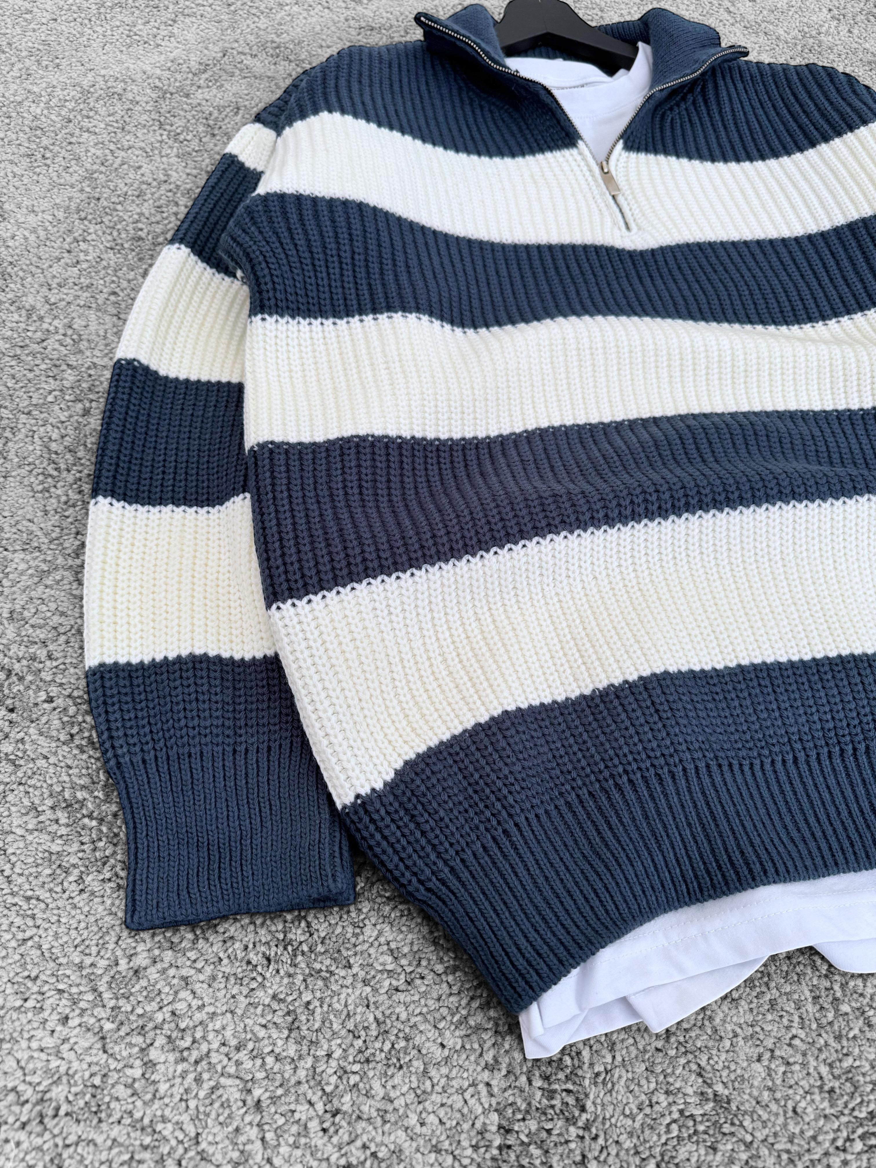 Lacivert Şeritli Örme Kumaş Yarım Fermuarlı Oversize Kazak (VV102)