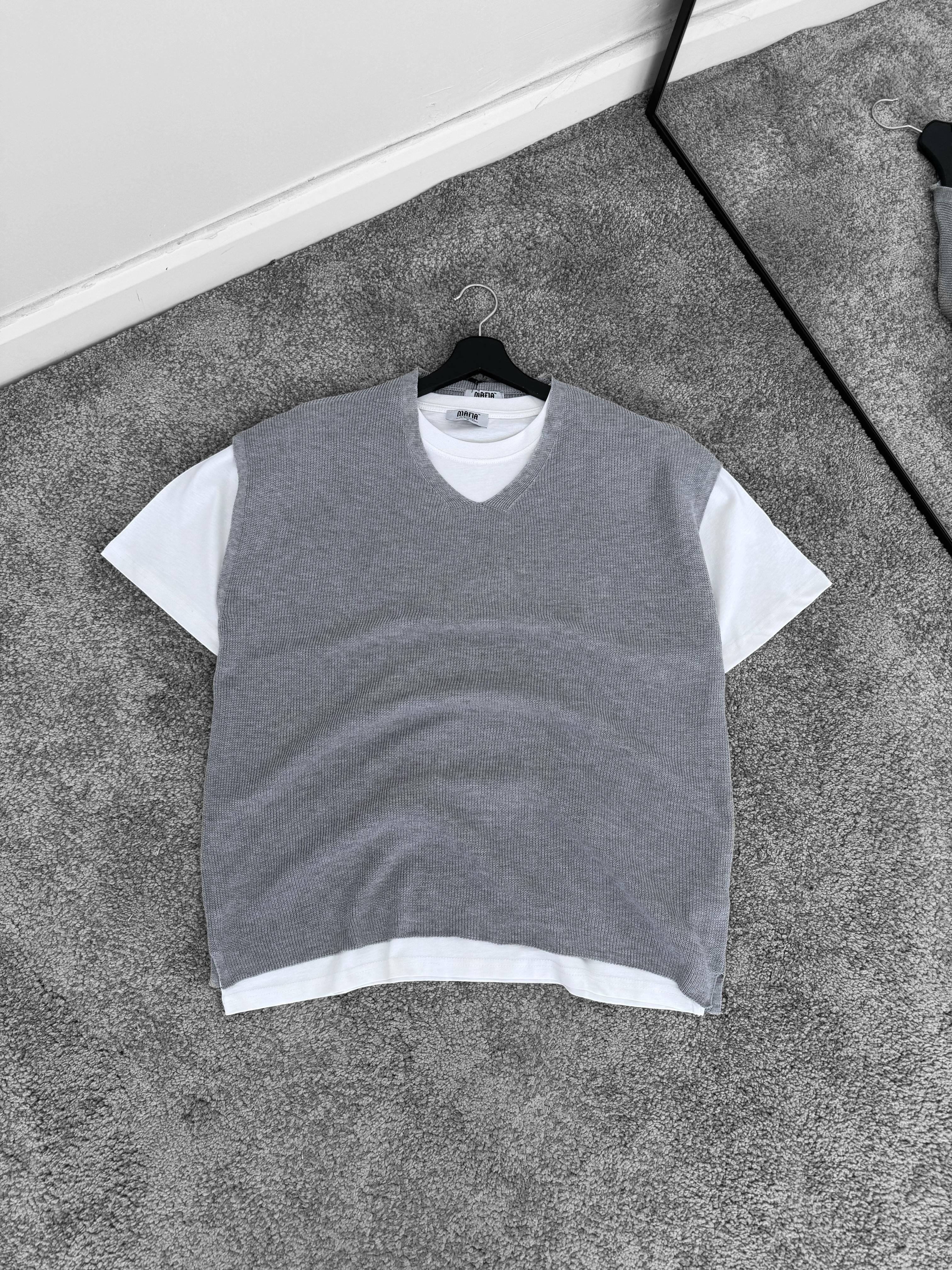 Gri İnce Kumaş Oversize Süveter & Siyah Kumaş Pantolon (VV253)