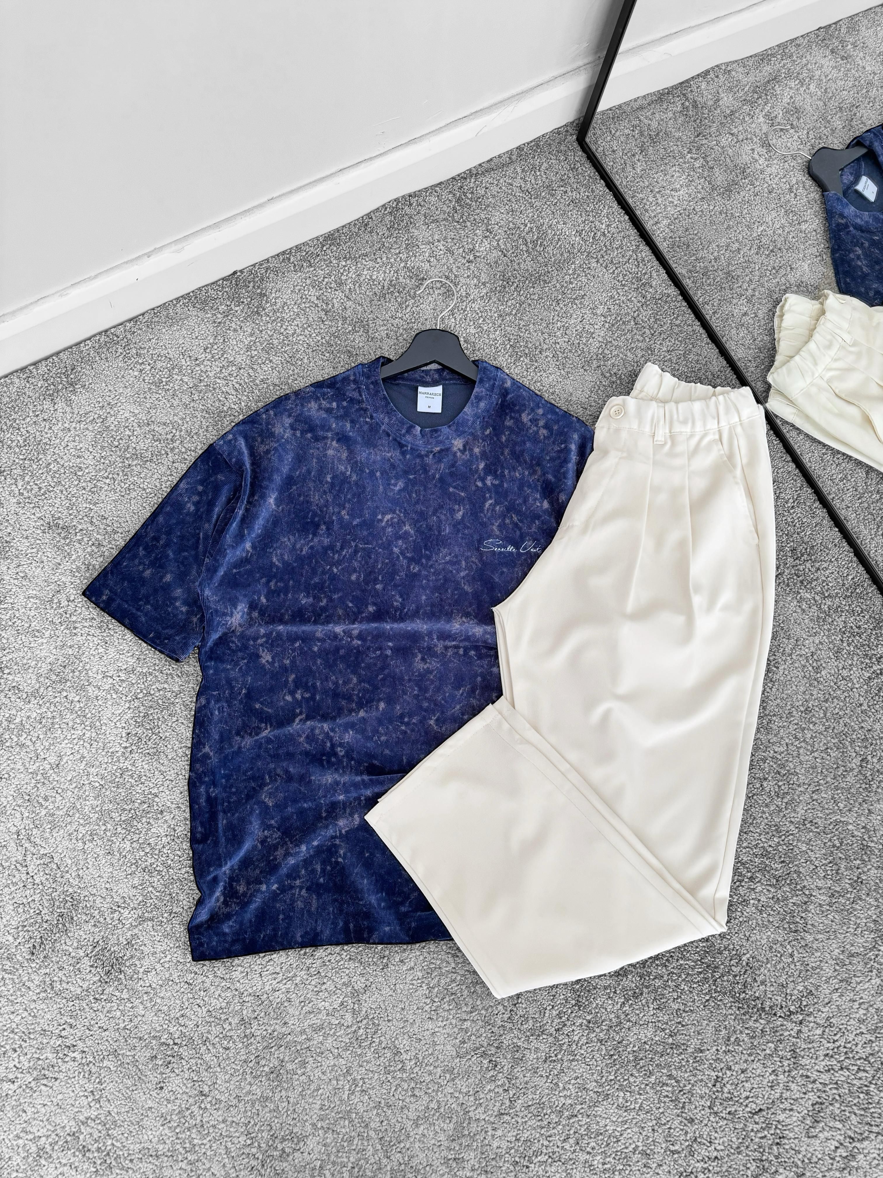 Yumuşak Havlu Kumaş Oversize Nakışlı Tişört & Ekru Kumaş Pantolon (VV328) - Lacivert
