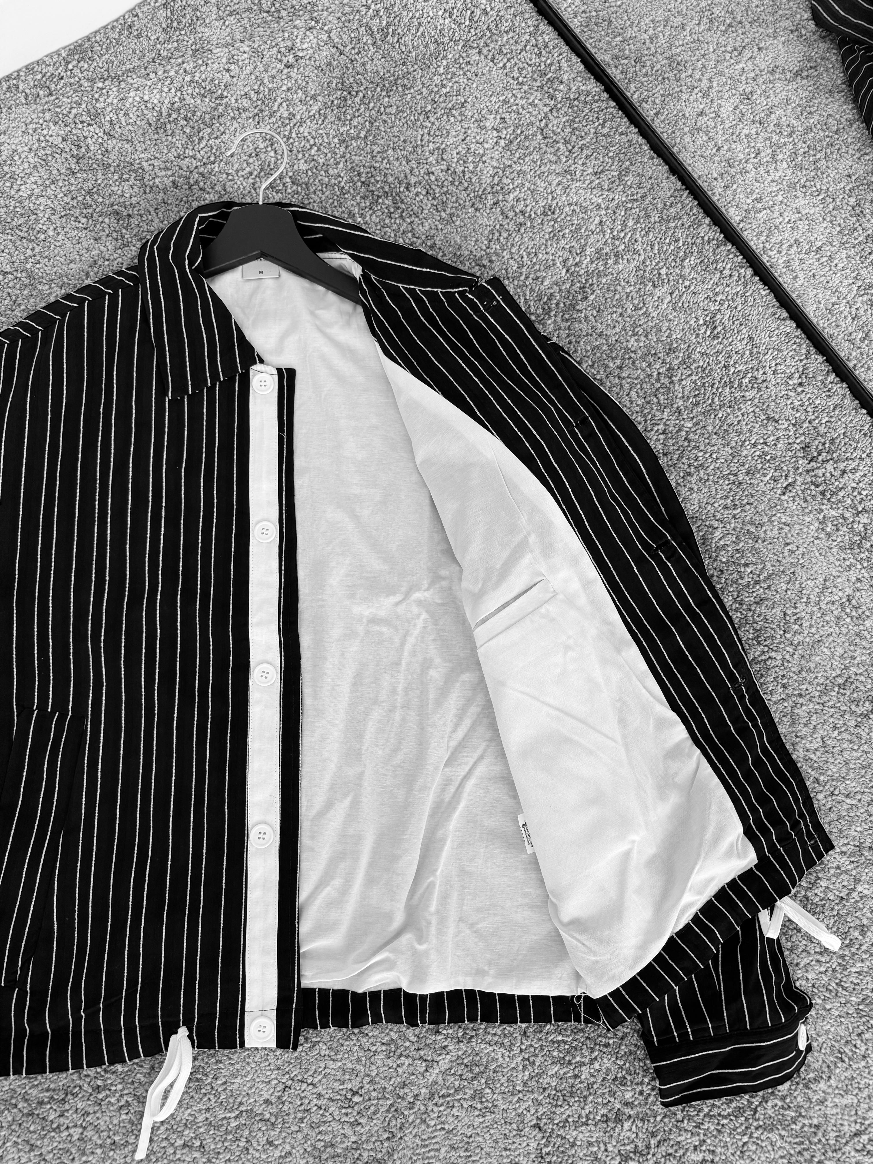 Astarlı Çizgili Oversize Ceket (VV314) - Siyah