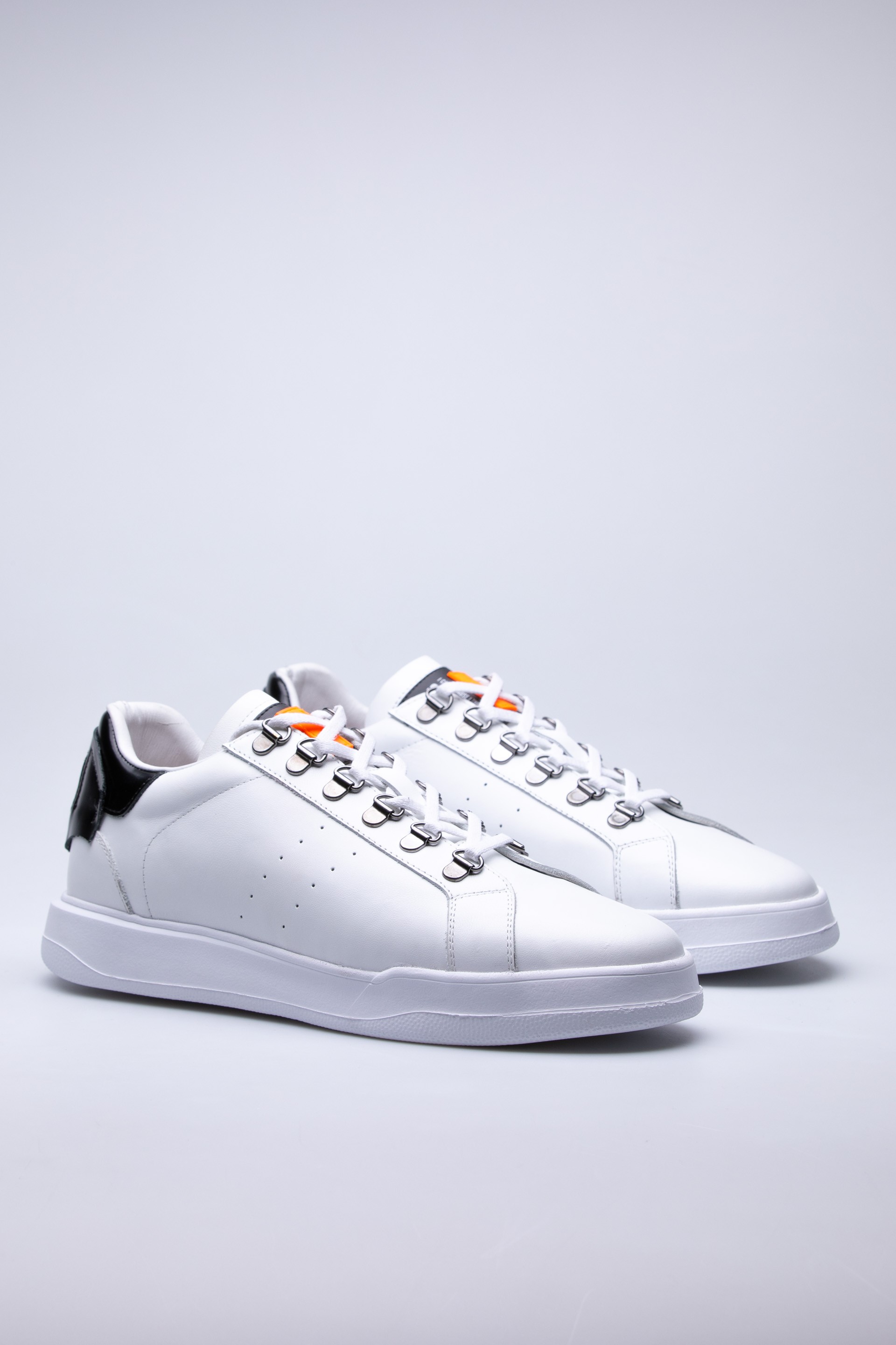 WHITE SEMON'25