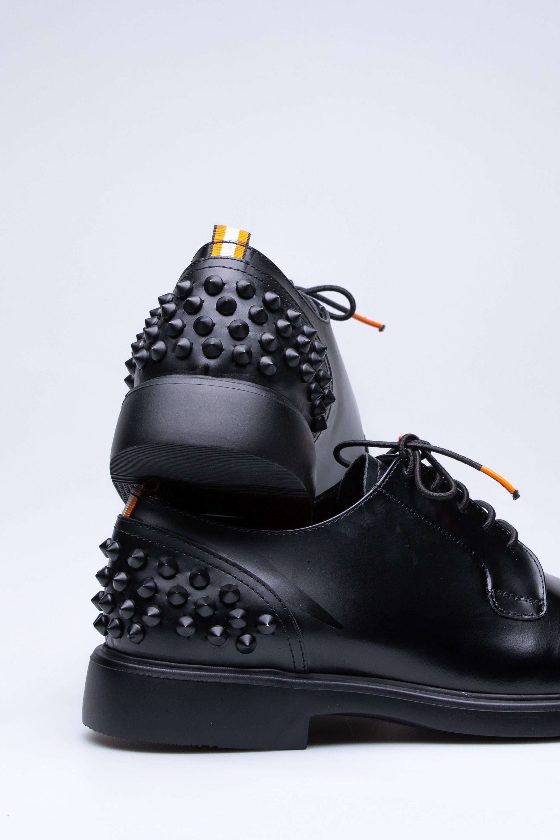 BLACK SPIKE