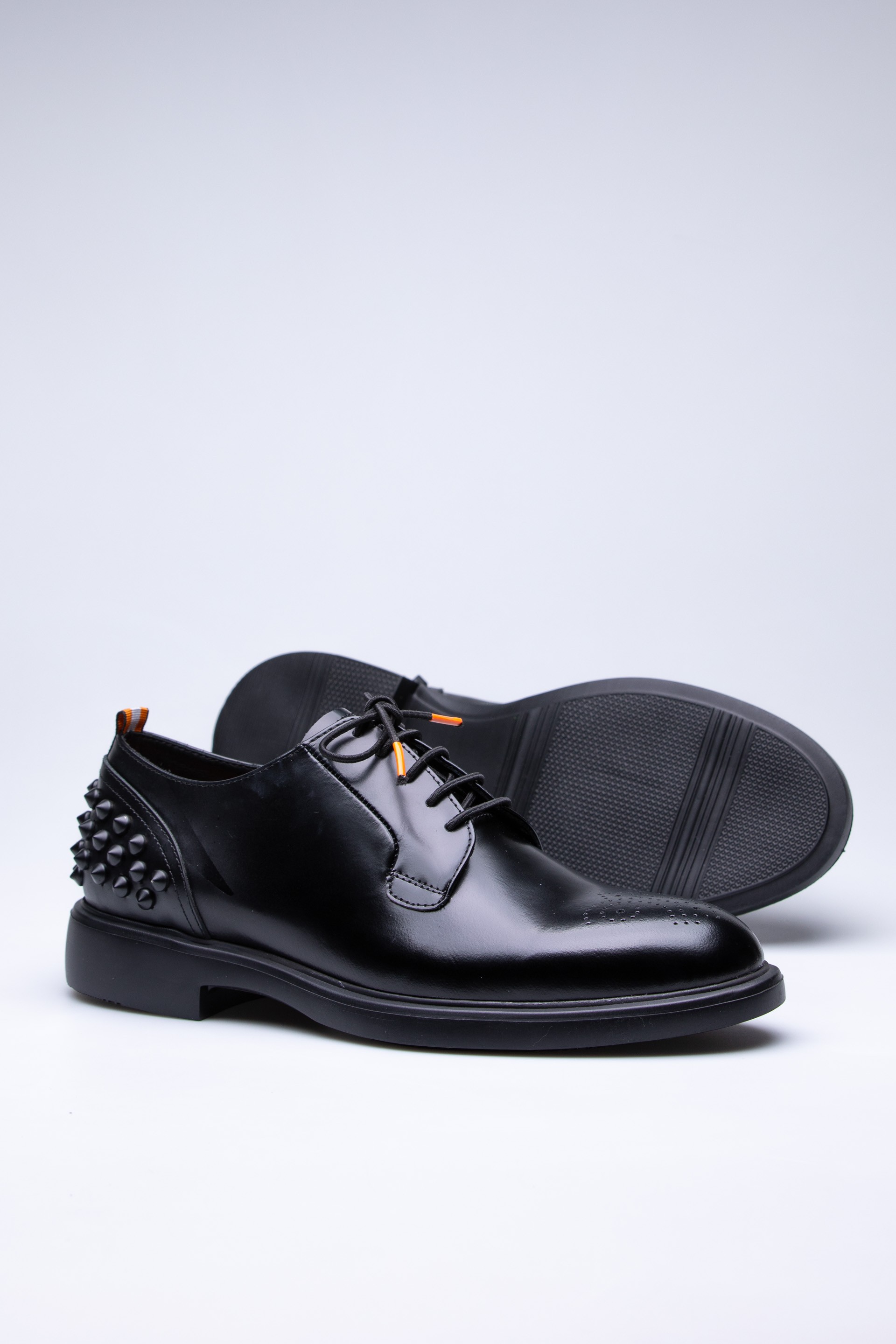 BLACK SPIKE