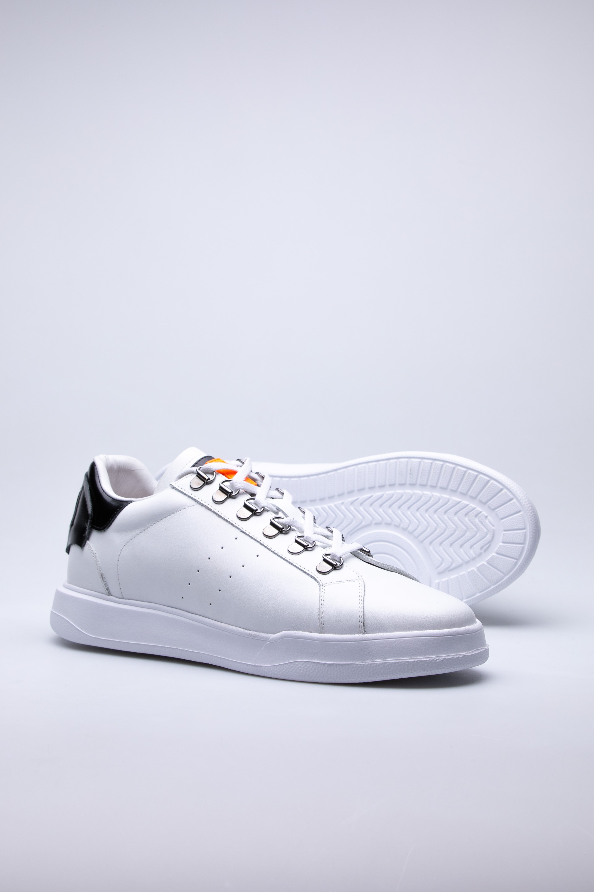 WHITE SEMON'25