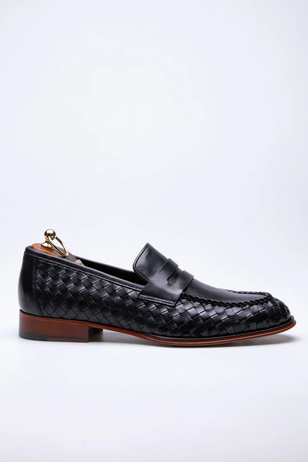 BLACK SAVIO