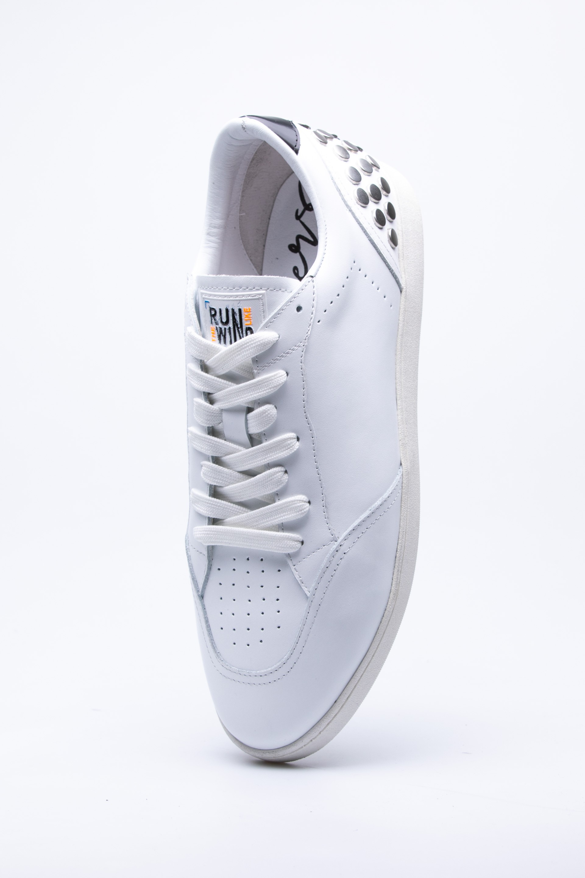 WHITE WENDY