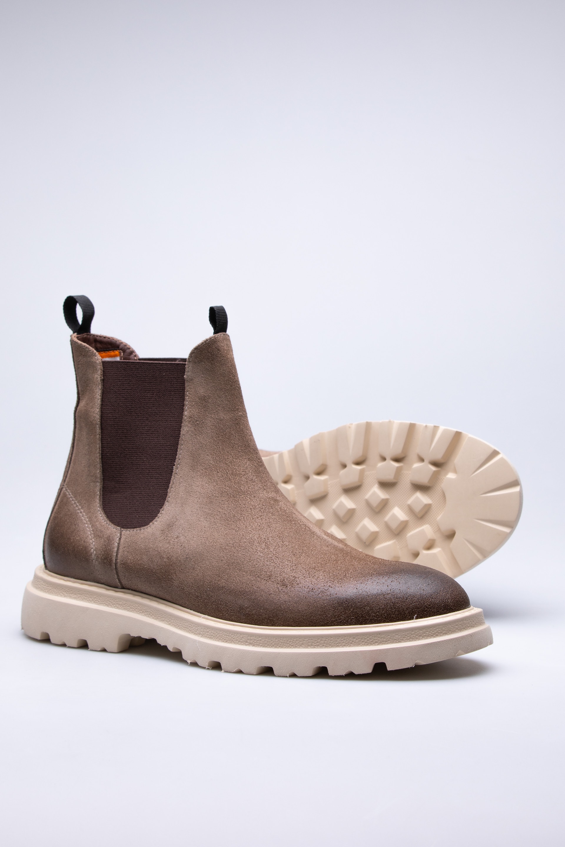 BEIGE JAGGER'25