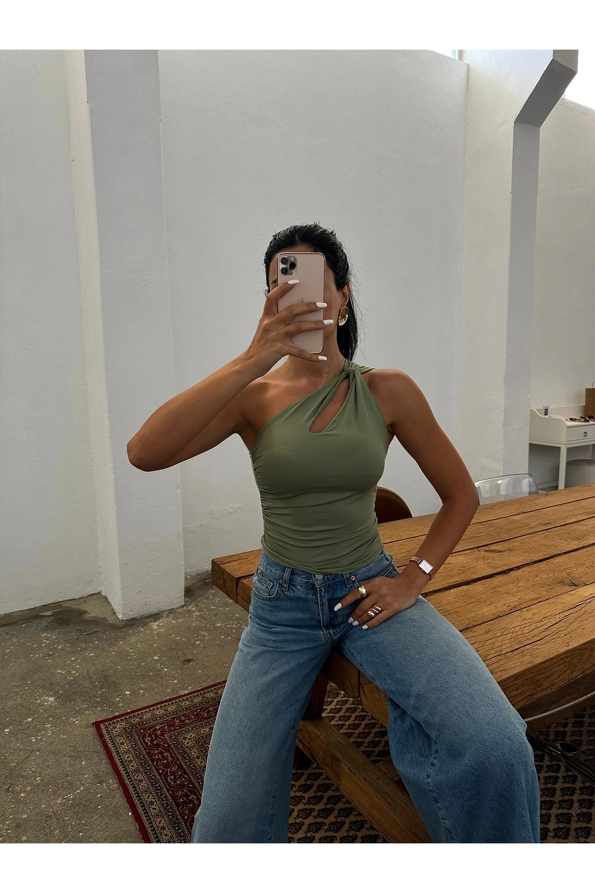 Kadın Omuz Burgulu Crop Bluz