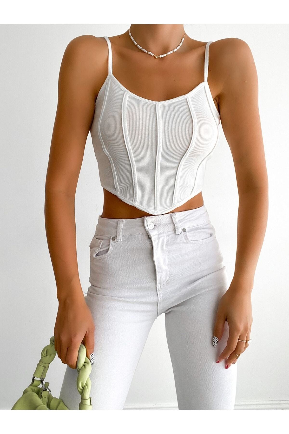 Beyaz Askılı Şeritli Asimetrik Fitilli Crop Top