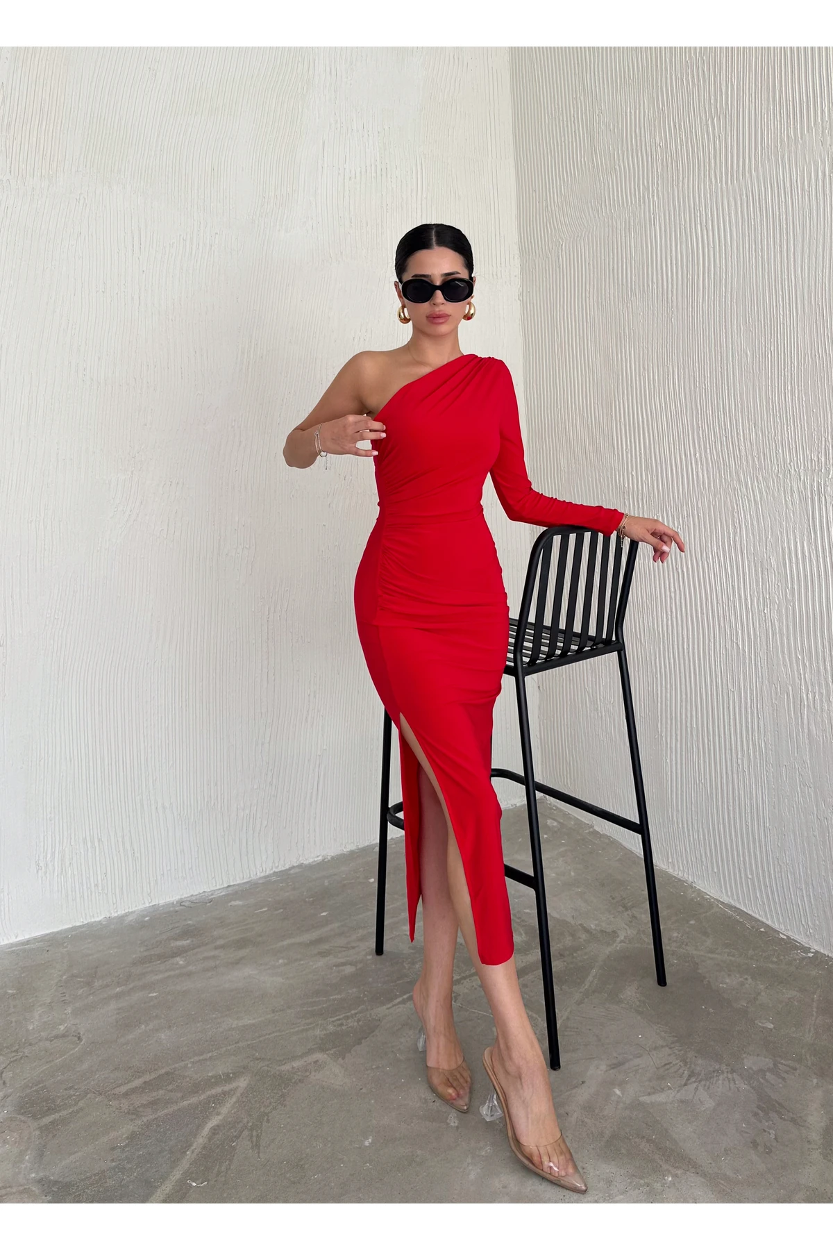 Kadın Tek Kol Yanı Ve Omzu Büzgülü Drapeli Uzun Kol Elbise