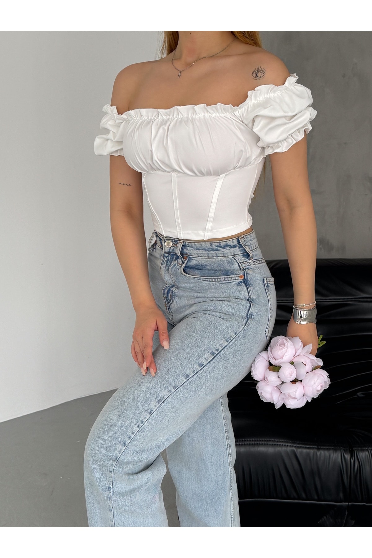 Kadın Bebe Mavisi Balon Kol Büzgülü Madonna Yaka Dalgıç Kumaş Crop Bluz