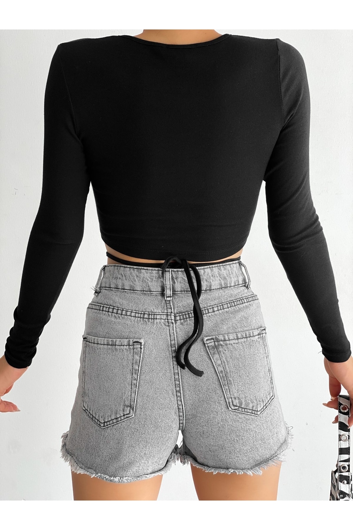 Kadın İp Bağlamalı Uzun Kollu Fitilli Crop Bluz