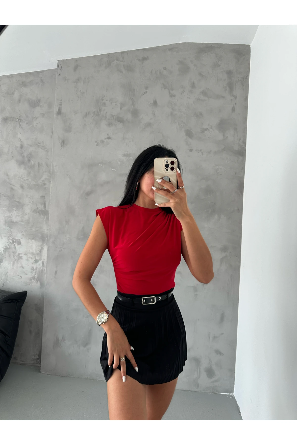 Kadın Sıfır Kol Yanı ve Omuz Büzgülü Sandy Bluz