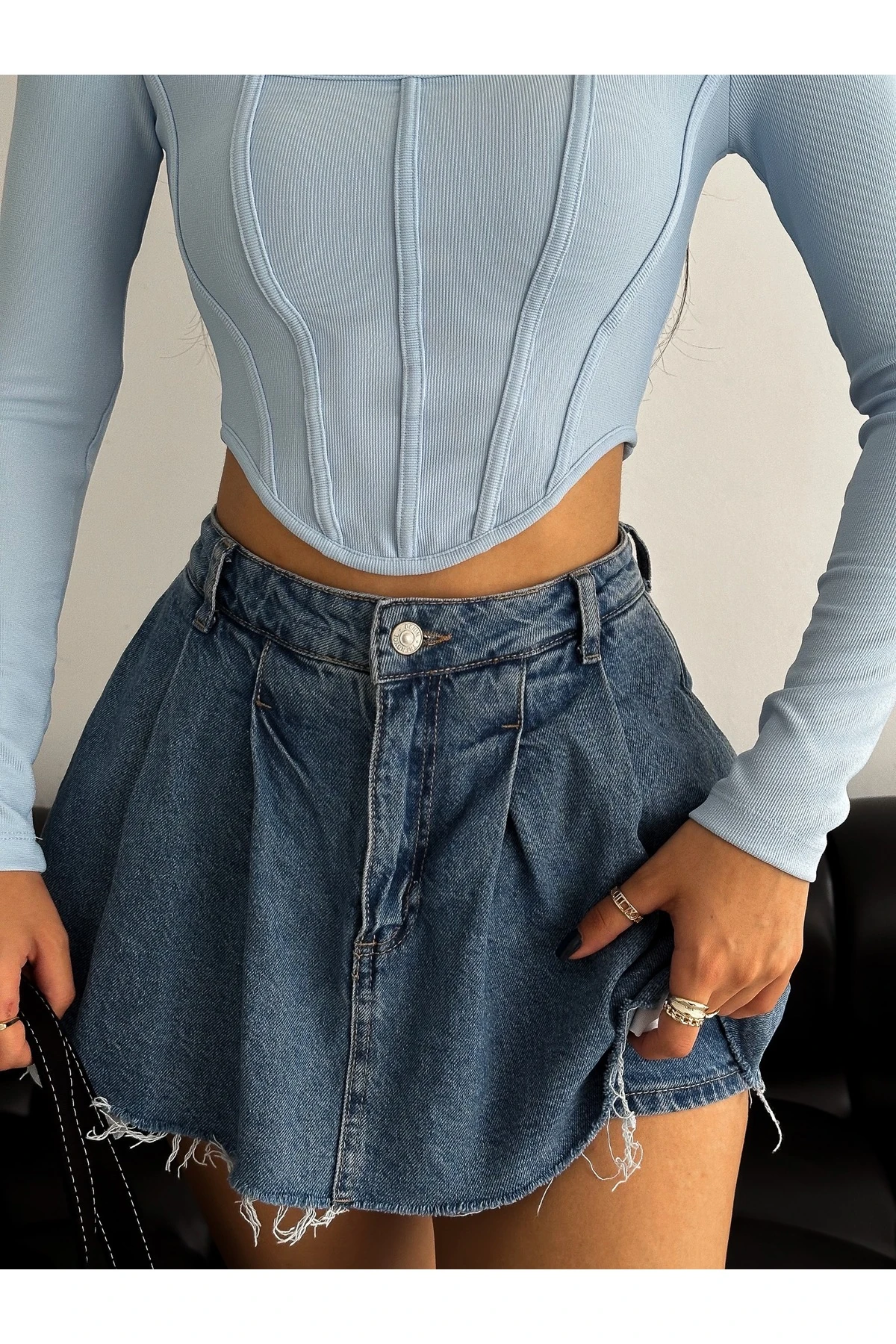 Kadın Kare Yaka Uzun Kol Korse Görünümlü Biyeli Fitilli Crop Bluz