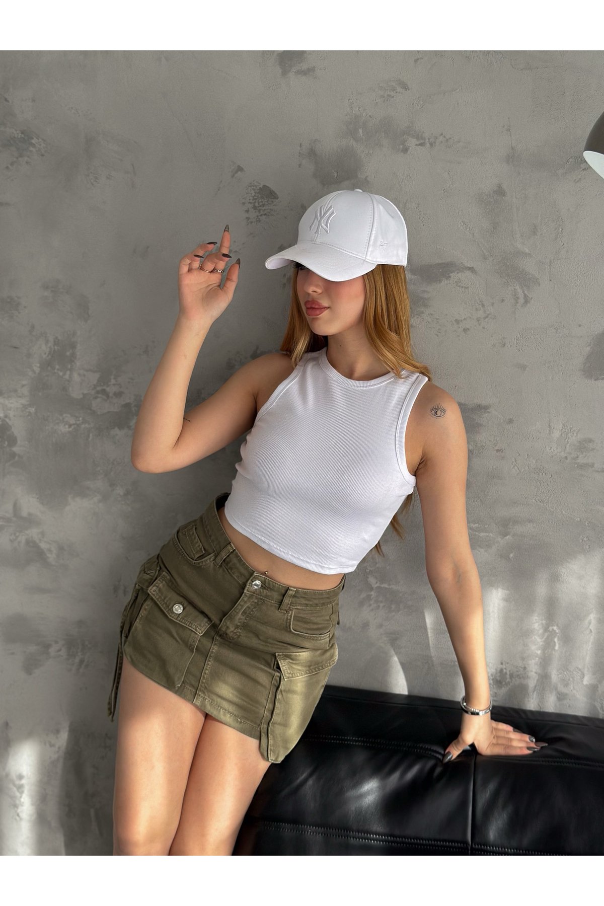 Kadın Sıfır Kol Halter Yaka Kaşkorse Crop Bluz