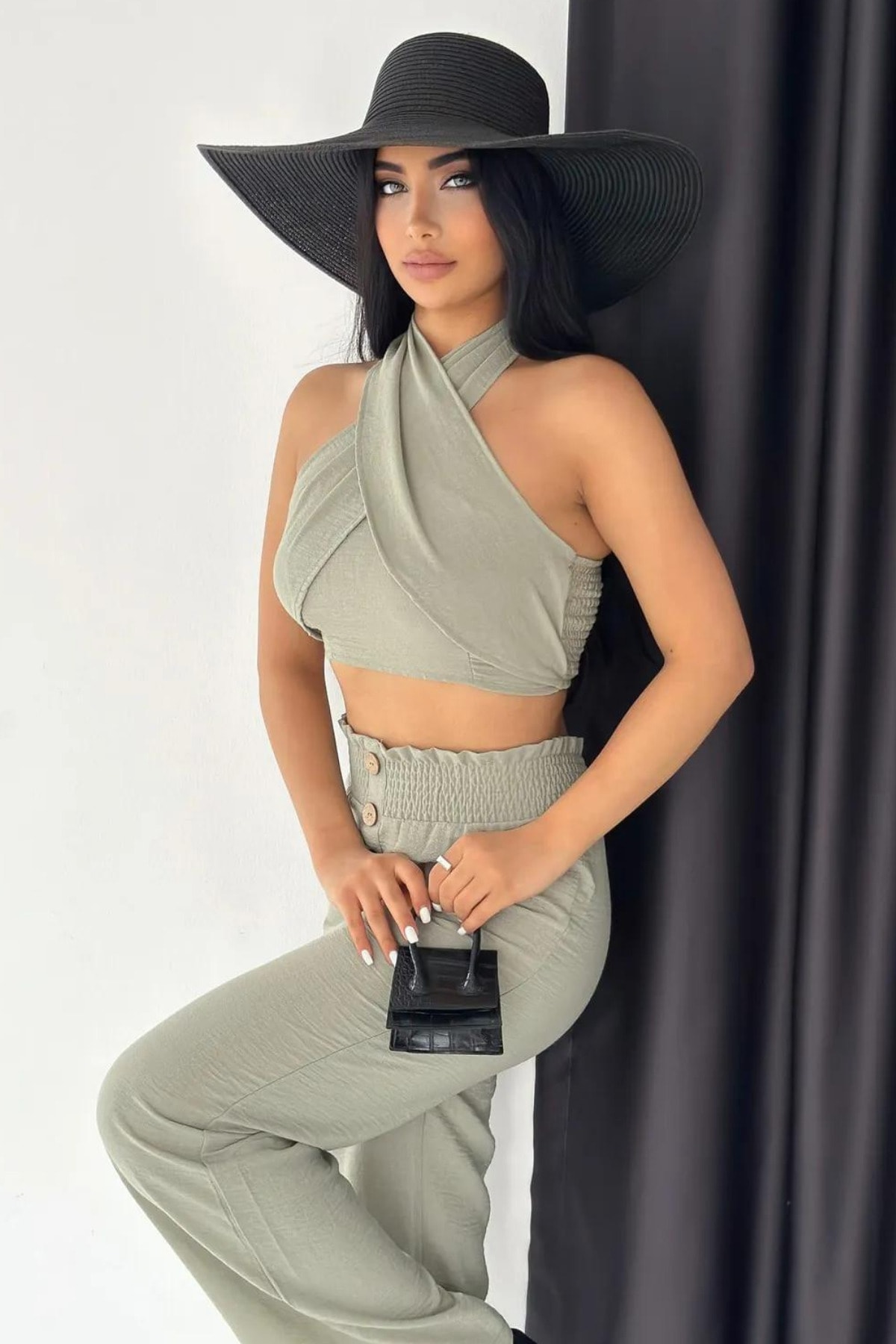 Kadın Bej Boyundan Bağlamalı Keten Crop Bluz
