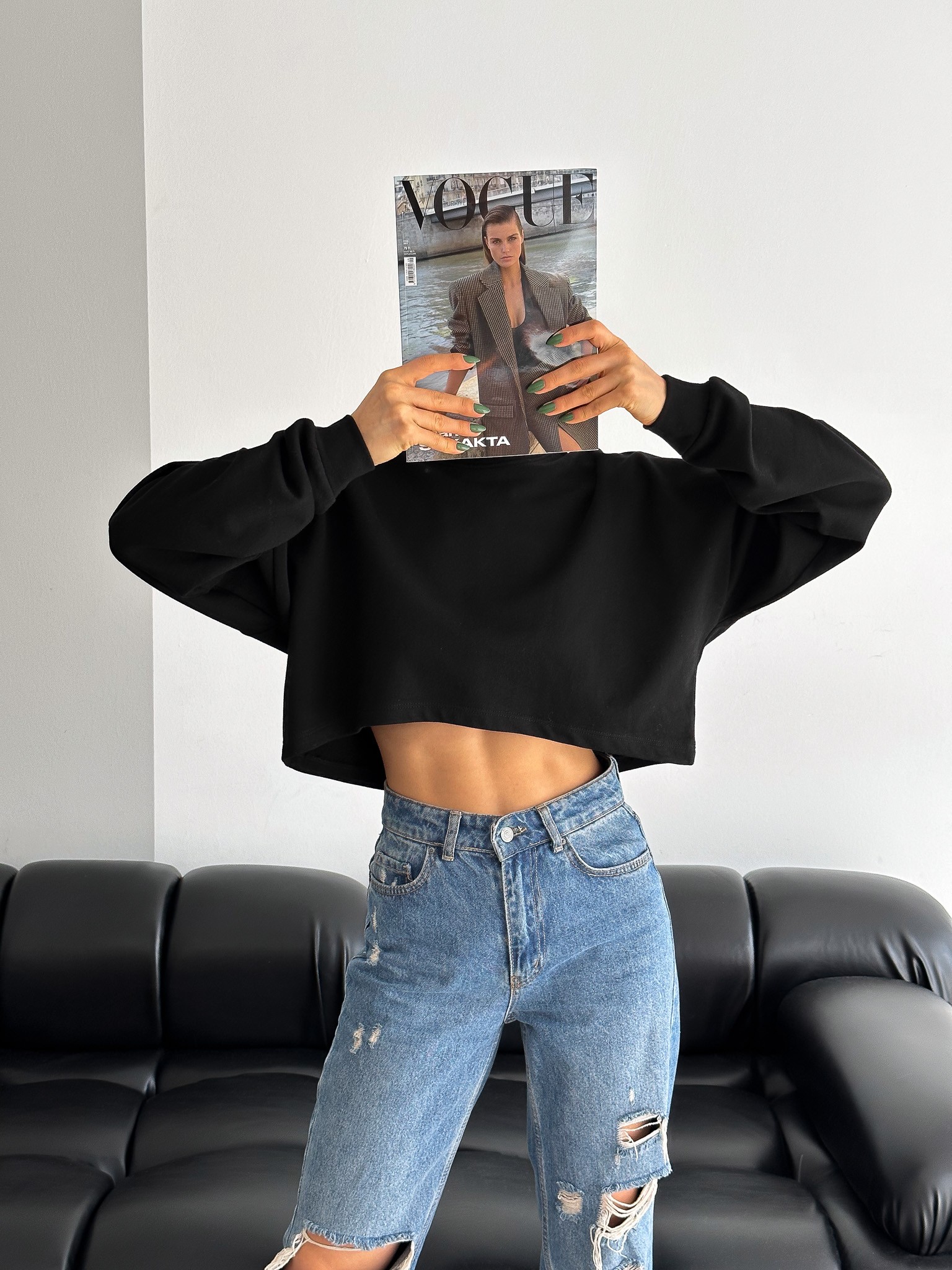 Bisiklet Yaka Basic Oversize Üç İplik Crop Sweatshirt