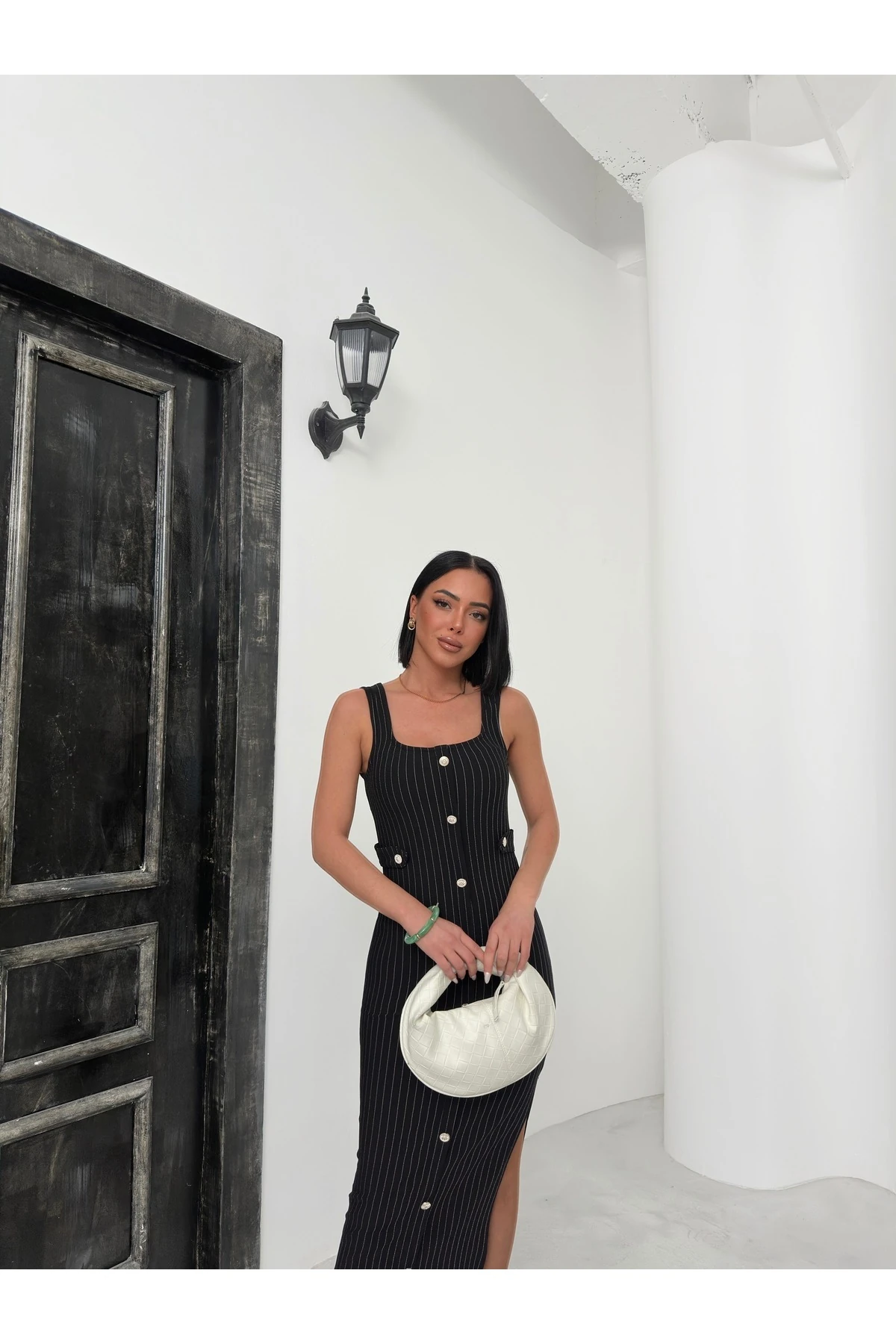 Kadın Kare Yaka Düğmeli Sıfır Kol Midi Boy Elbise