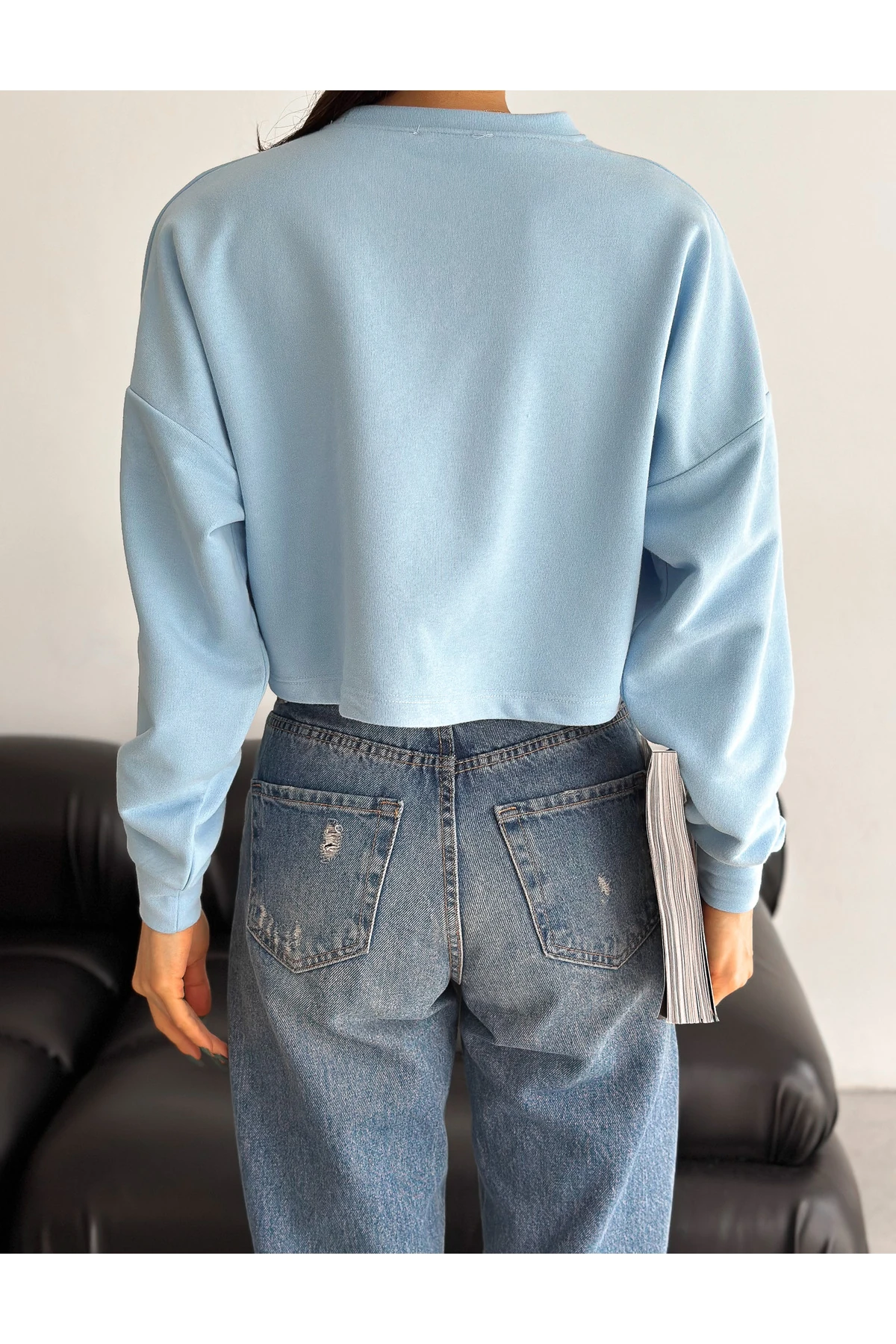 Kadın Bisiklet Yaka Basic Oversize Üç İplik Crop Sweatshirt