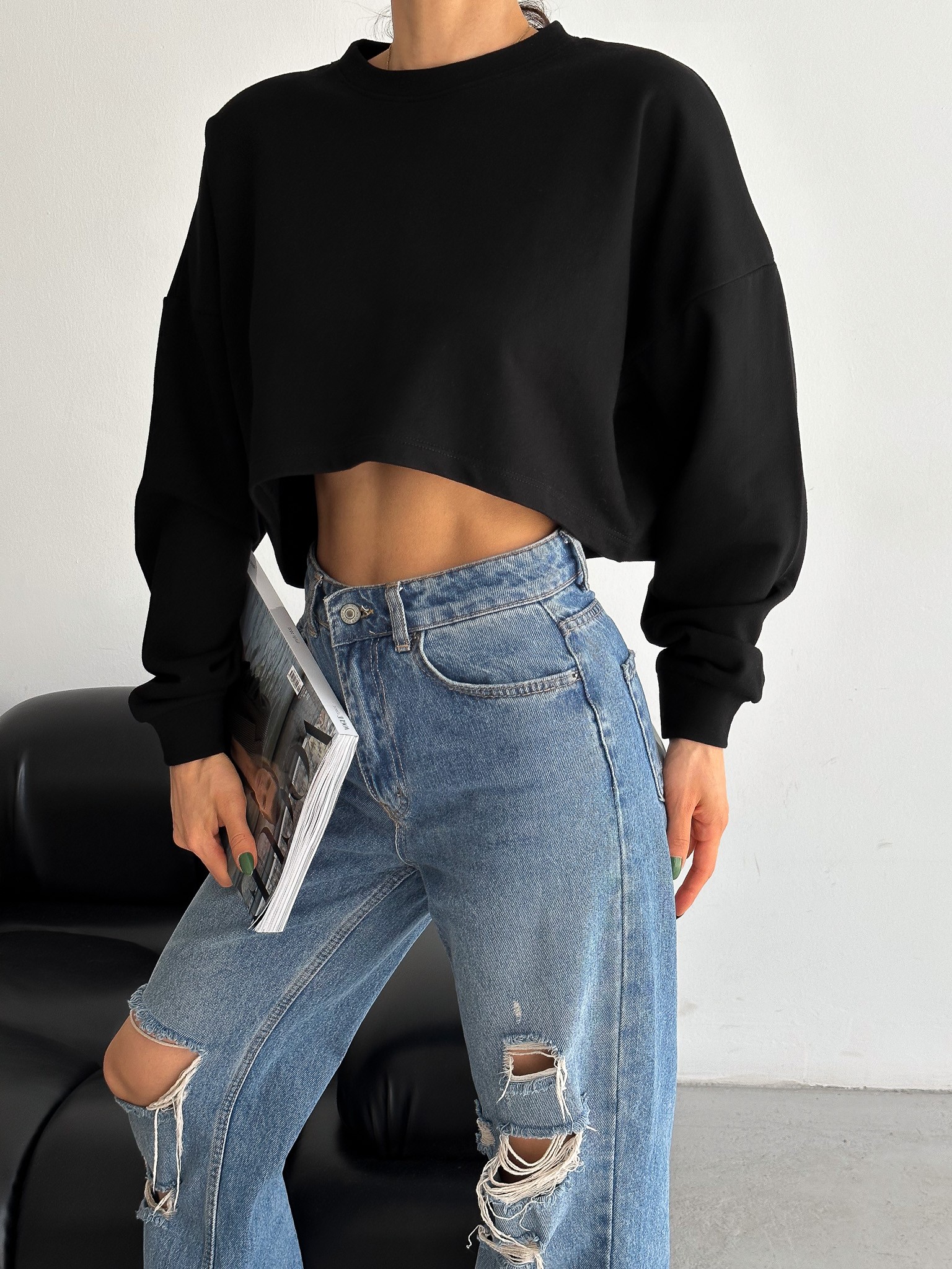 Bisiklet Yaka Basic Oversize Üç İplik Crop Sweatshirt