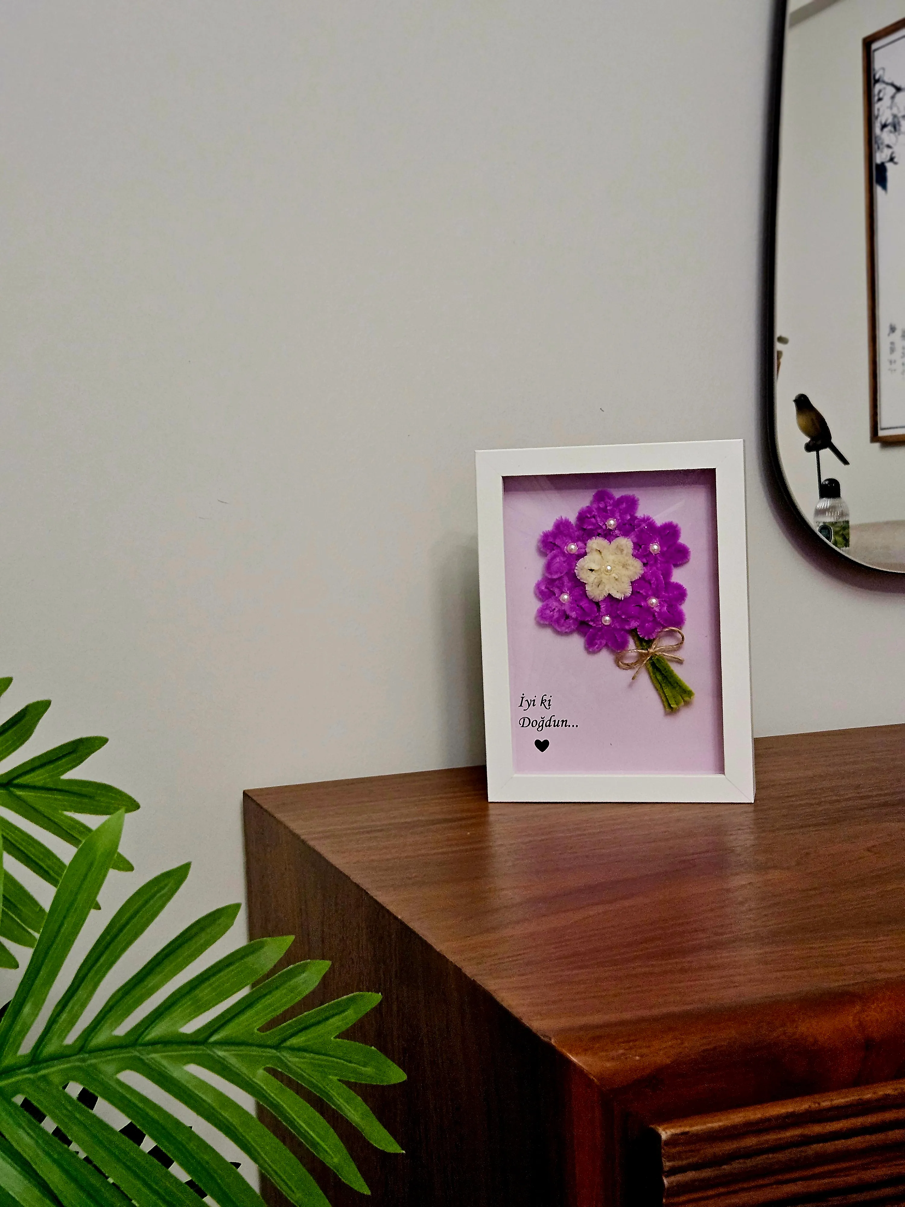 Şönil Çiçek Detaylı Küçük Çerçeve