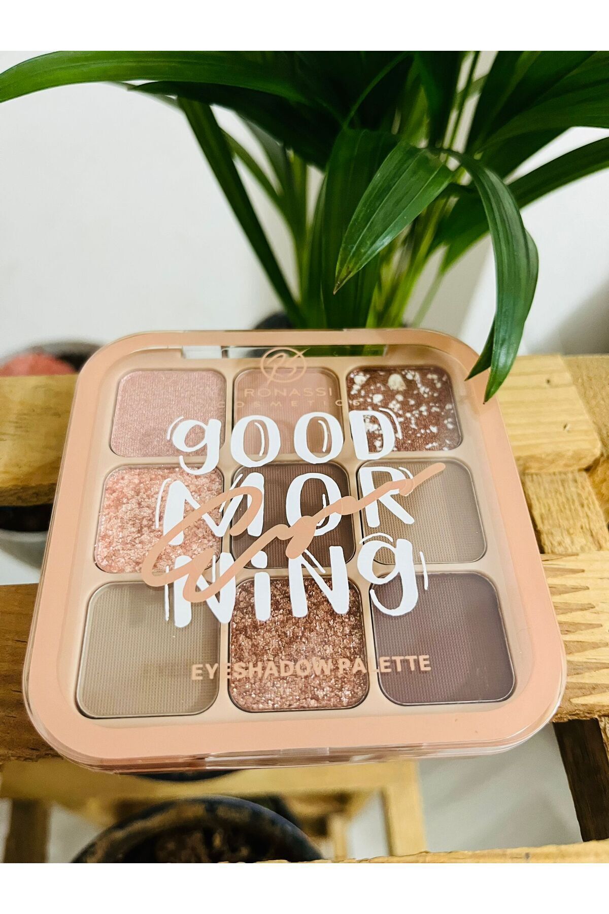 9'Lu Glitter Simli Ve Mat Far Paleti