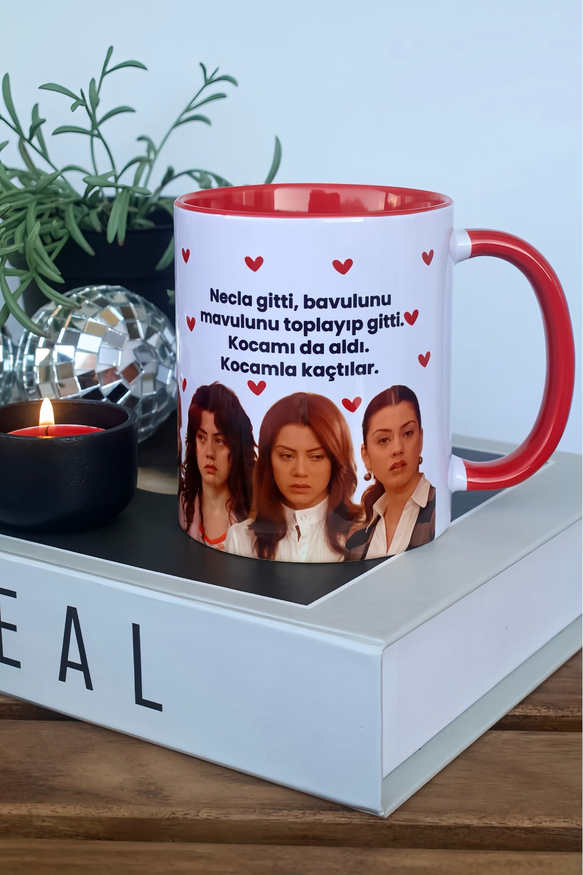 Yaprak Dökümü Leyla Tekin Kocamla Kaçtılar Kupa