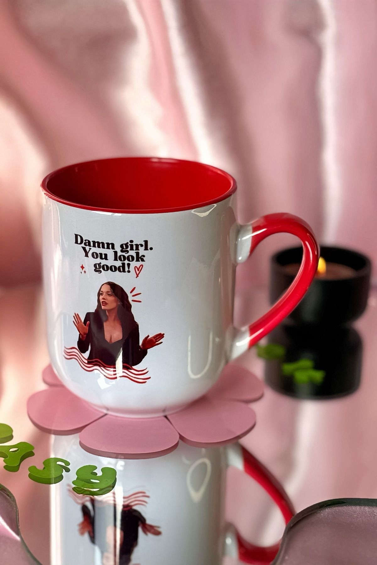 2 Broke Girls Max Damn Girl Kupa
