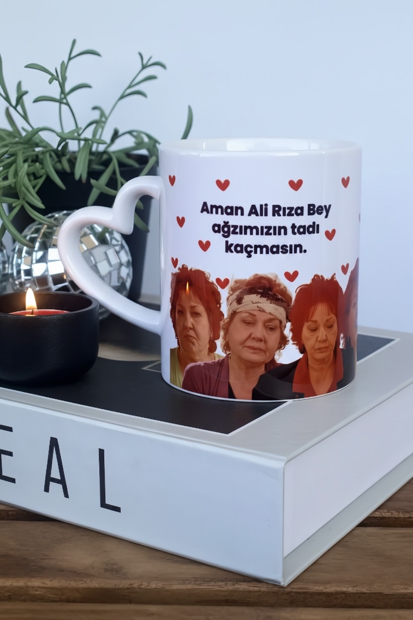 Yaprak Dökümü Hayriye Tekin Aman Ali Rıza Bey Ağzımızın Tadı Kaçmasın Kupa