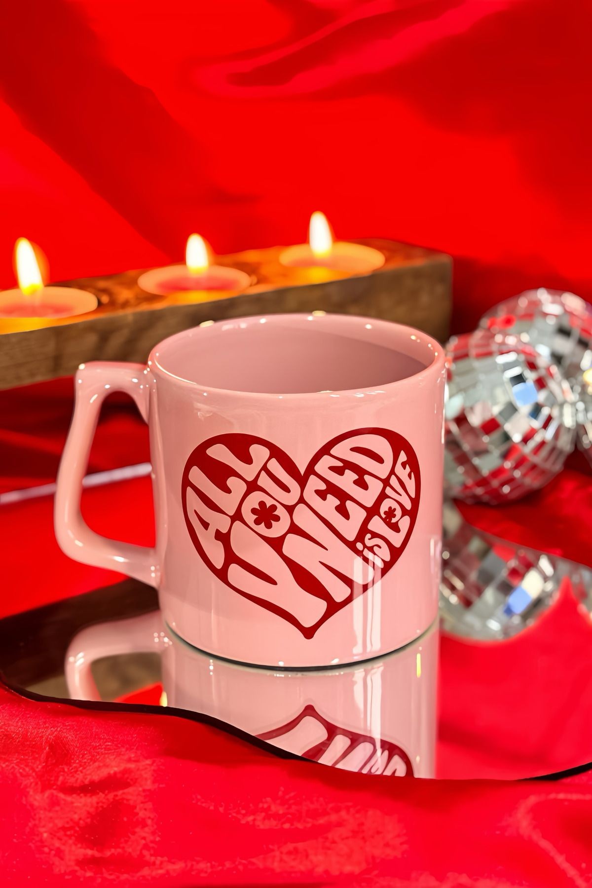 All You Need is Love Kupa