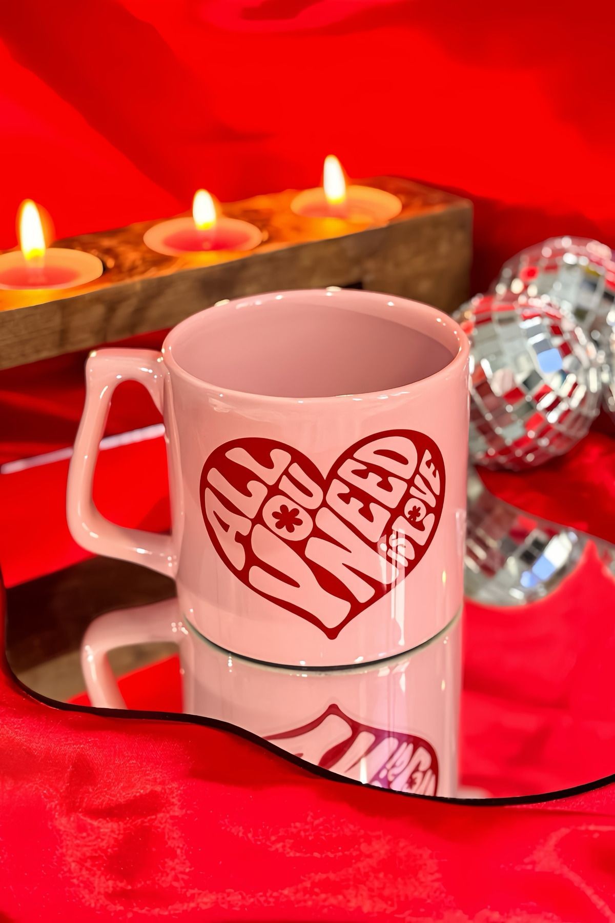 All You Need is Love Kupa