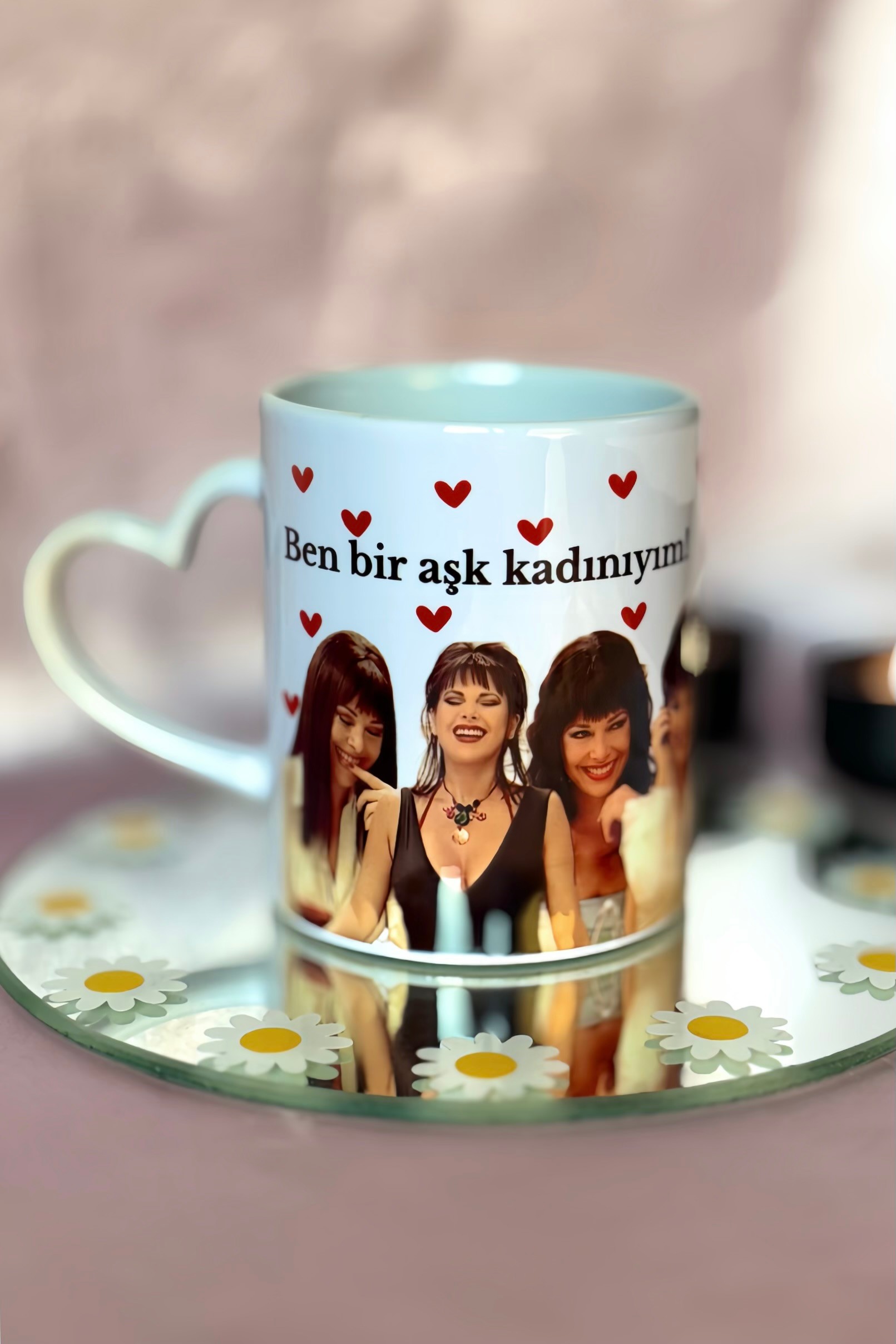 Avrupa Yakası Fatoş Aşk Kadını Kupa
