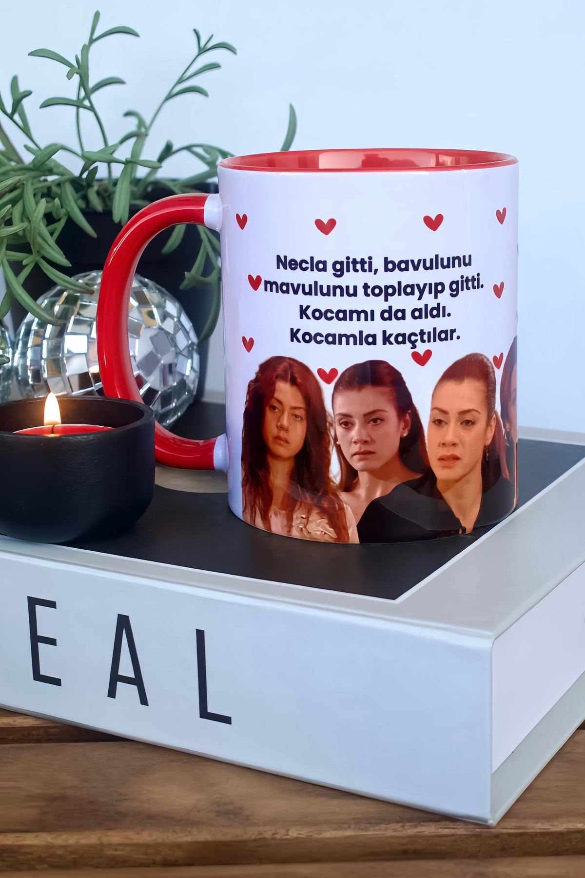 Yaprak Dökümü Leyla Tekin Kocamla Kaçtılar Kupa