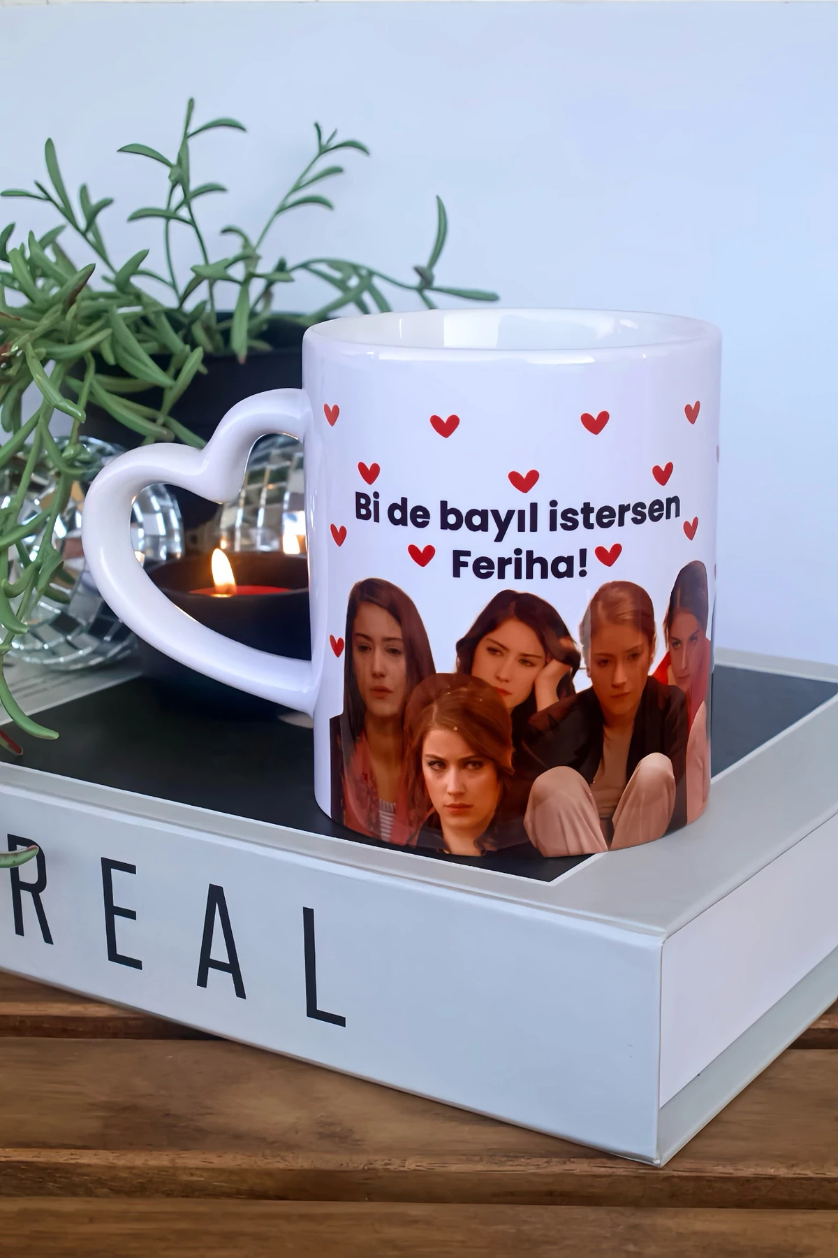 Adını Feriha Koydum Bir de Bayıl İstersen Feriha Kupa