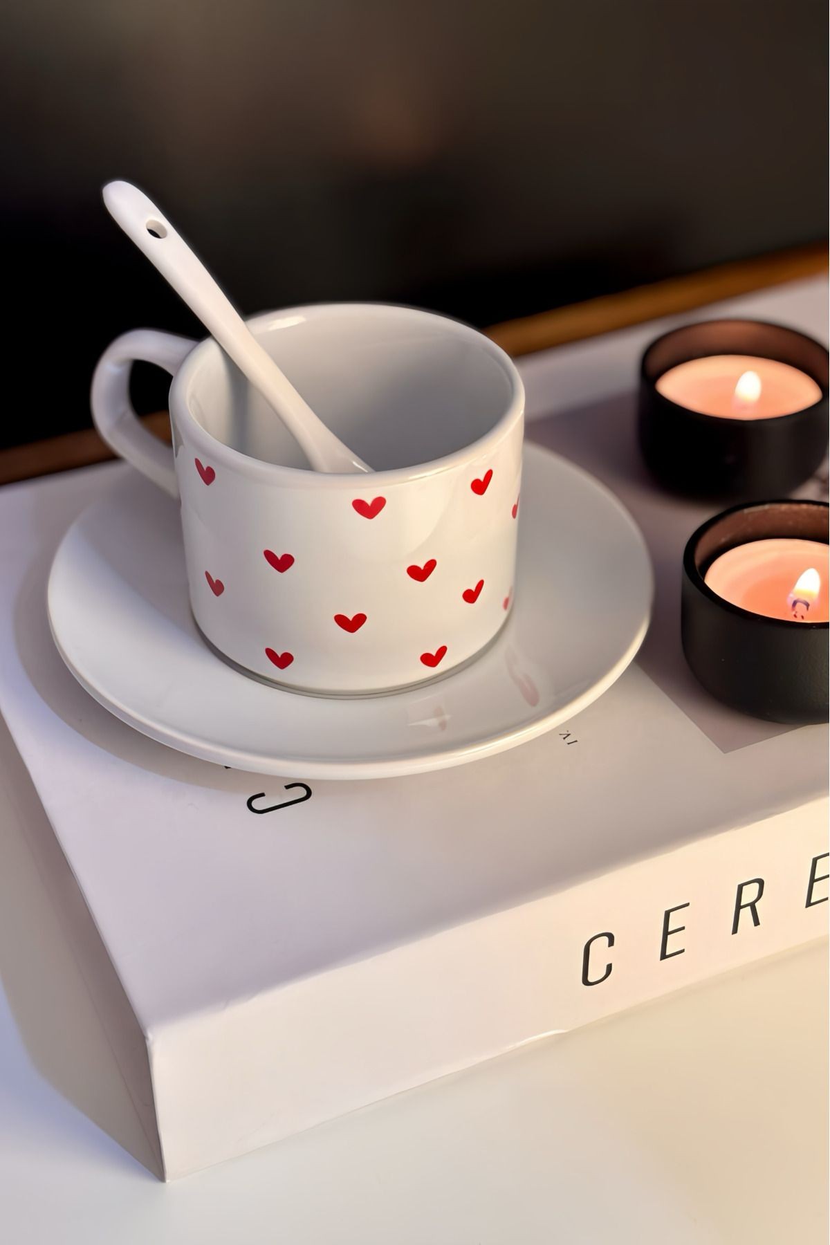 Heart Kalp Desenli Kaşıklı Fincan