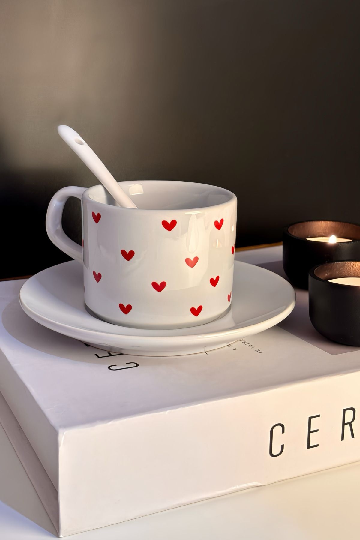 Heart Kalp Desenli Kaşıklı Fincan