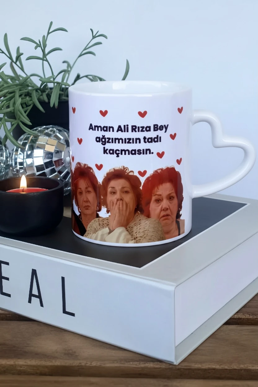 Yaprak Dökümü Hayriye Tekin Aman Ali Rıza Bey Ağzımızın Tadı Kaçmasın Kupa