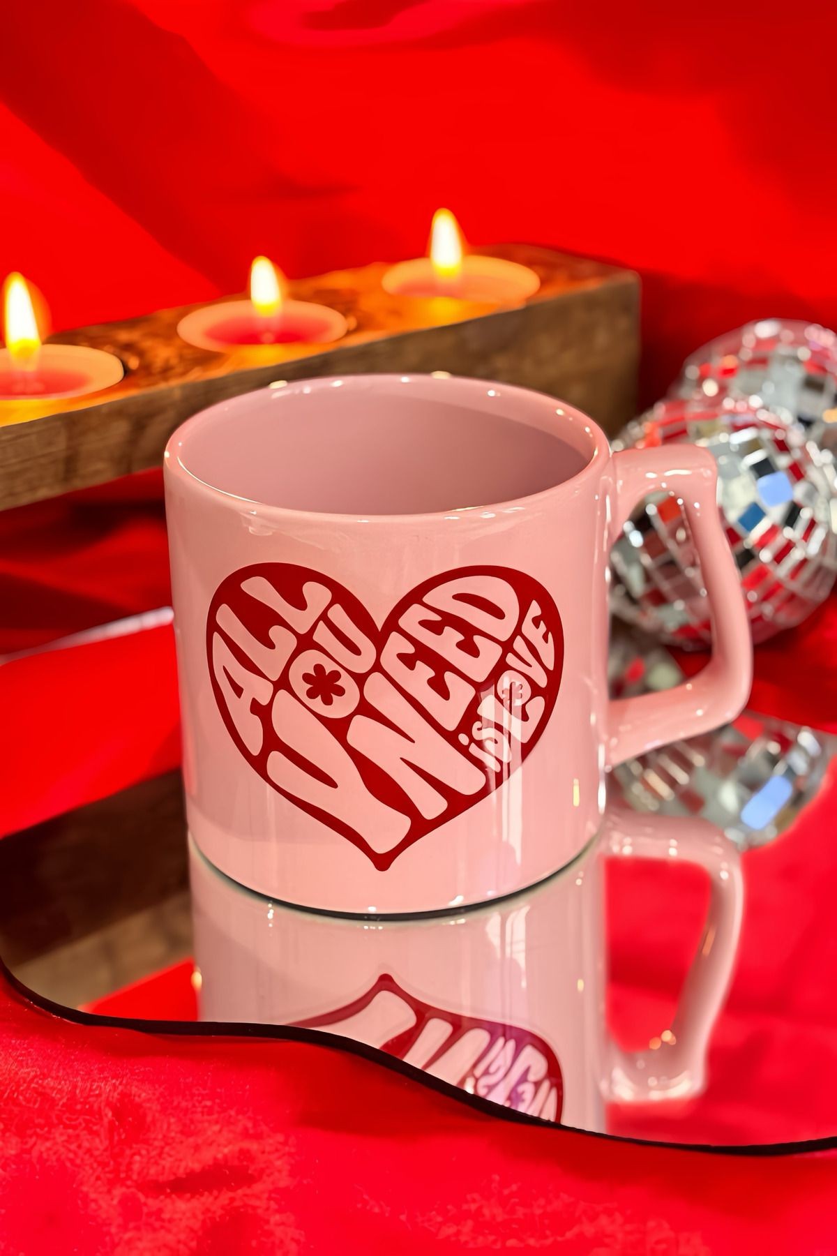 All You Need is Love Kupa