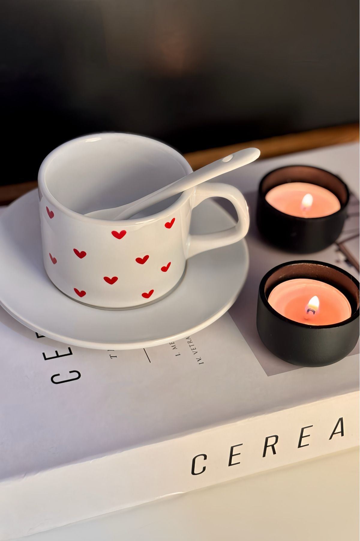 Heart Kalp Desenli Kaşıklı Fincan