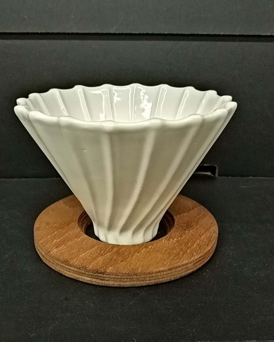 V60 Ahşap Saplı Dripper Beyaz