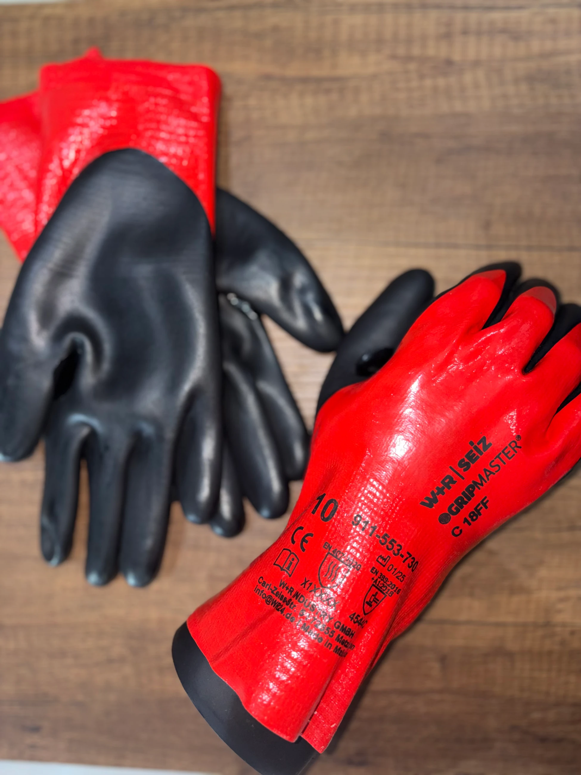 GRIPMASTER C18 FF avuç içi Duragrip micro nitril köpük kaplama detayı